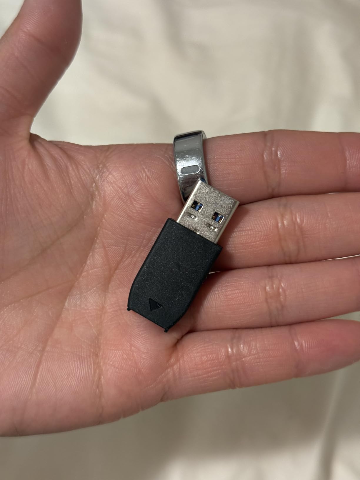 SANDISK 2TB Extreme Portable SSD - Up to 1050MB/s, USB-C, USB 3.2 Gen 2, IP65 Water and Dust Resistance - SDSSDE61-2T00-G25 customer photo 1