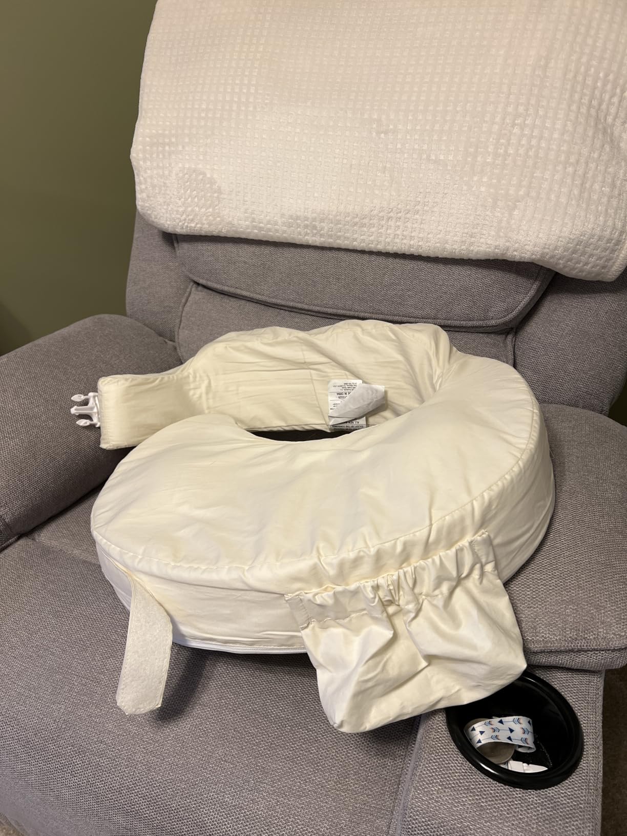 My Brest Friend Nursing Pillow - Deluxe - Enhanced Comfort w/ Slipcover - Ergonomic Breastfeeding Pillow For Ultimate Support For Mom & Baby - Adjustable Pillow W/ Handy Side Pocket, Soft Rose customer photo 1