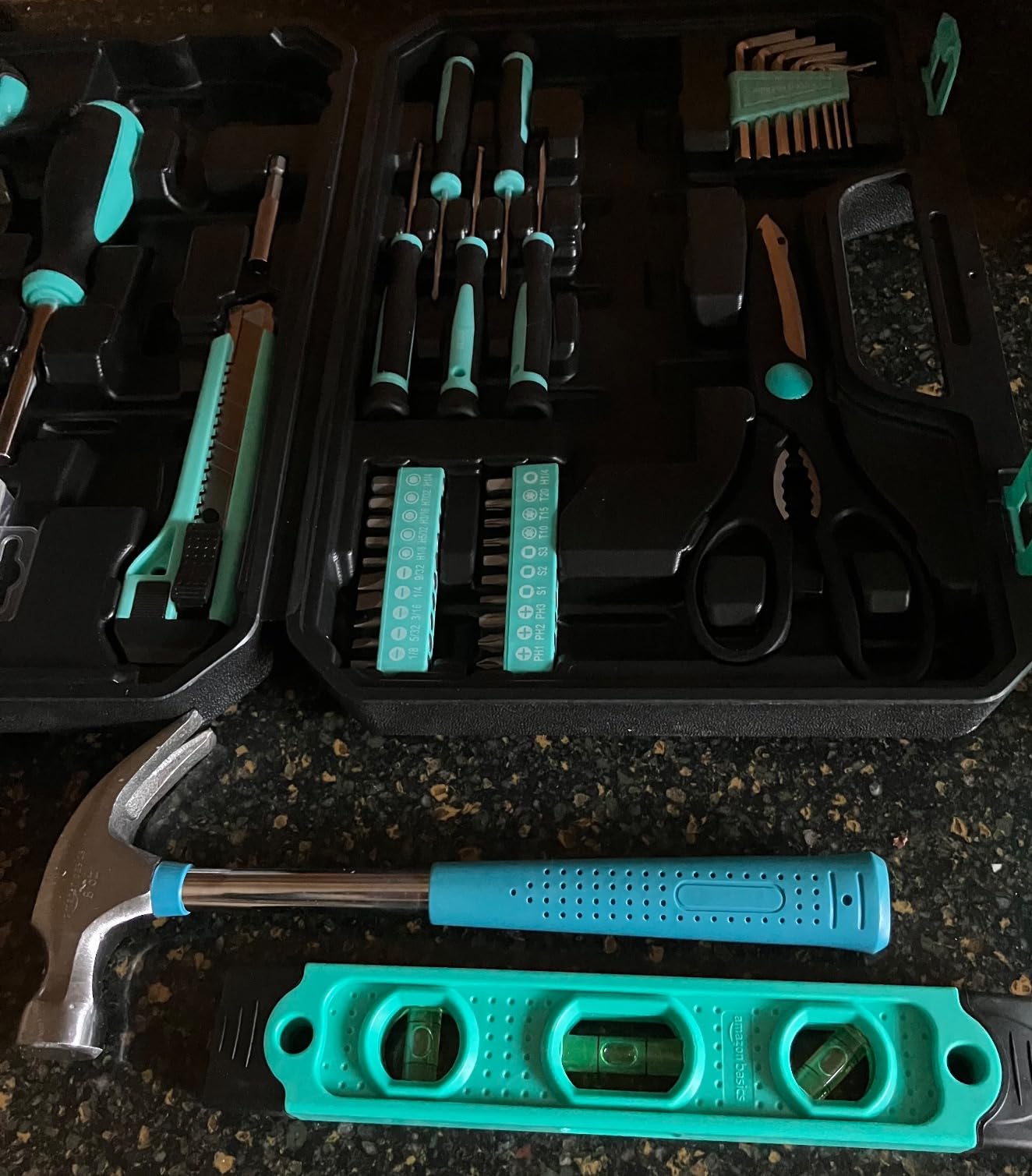 Amazon Basics 142-Piece Household Tool Kit for Home Repair, Hand Tools with Storage Case customer photo 2