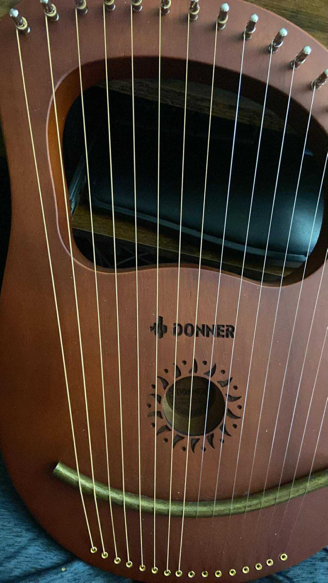 Donner Lyre Harp, 16 Metal Strings, Mahogany Body and Copper Saddle DLH-003 customer photo 1