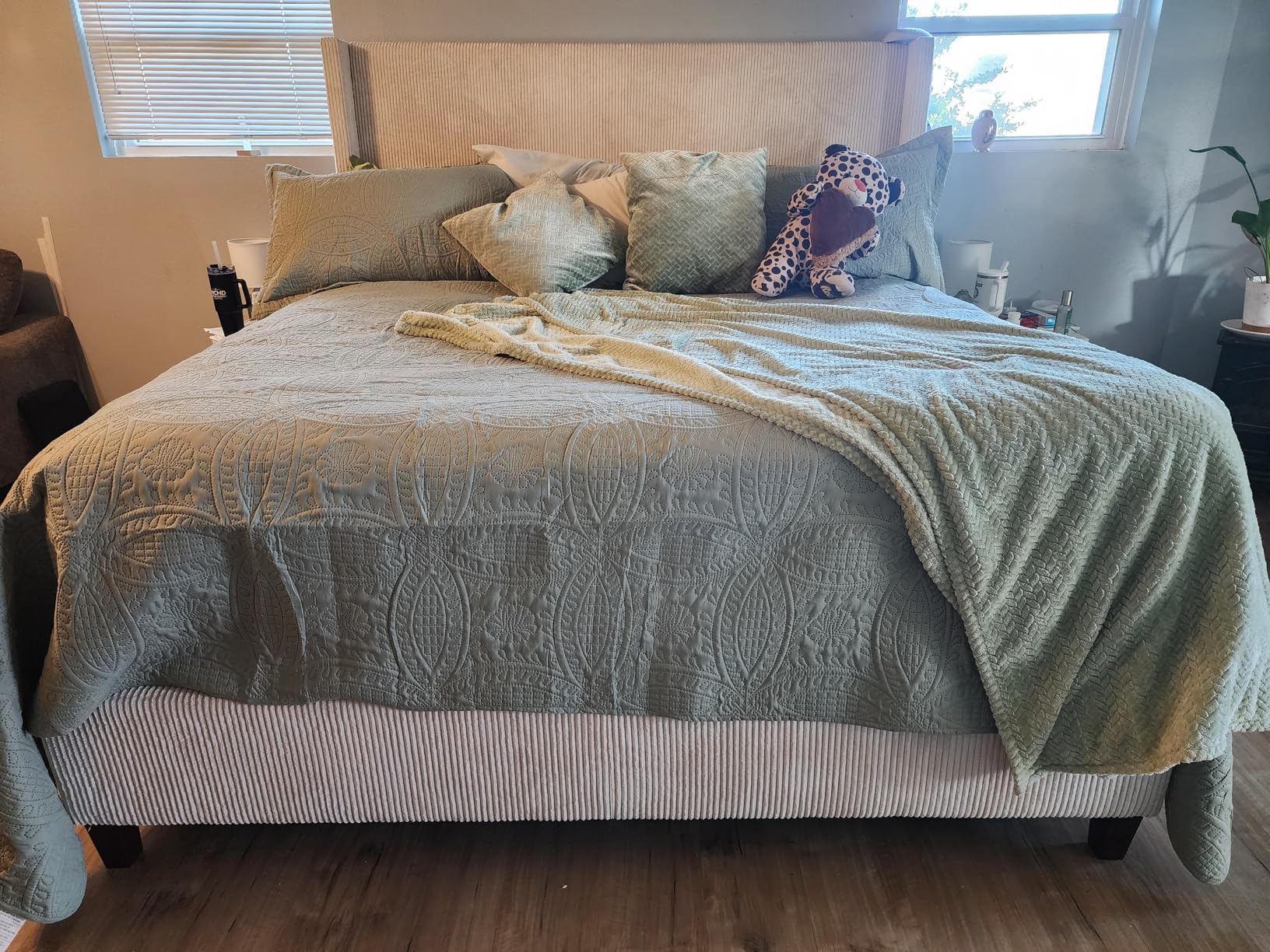 Love's cabin Quilts for Queen Bed Blue Bedspreads - Soft Bed Summer Lightweight Bedspread Comforter - Modern Style Coin Pattern Coverlet for All Season - 3 Pieces (1 Quilt, 2 Pillow Shams) customer photo 2