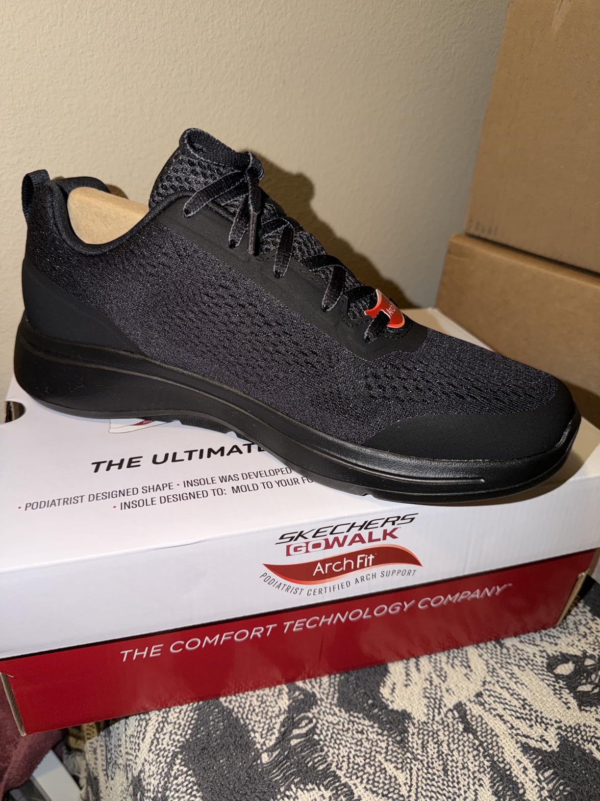 Men's Gowalk Arch Fit-Athletic Workout Walking Shoe with Air Cooled Foam customer photo 1