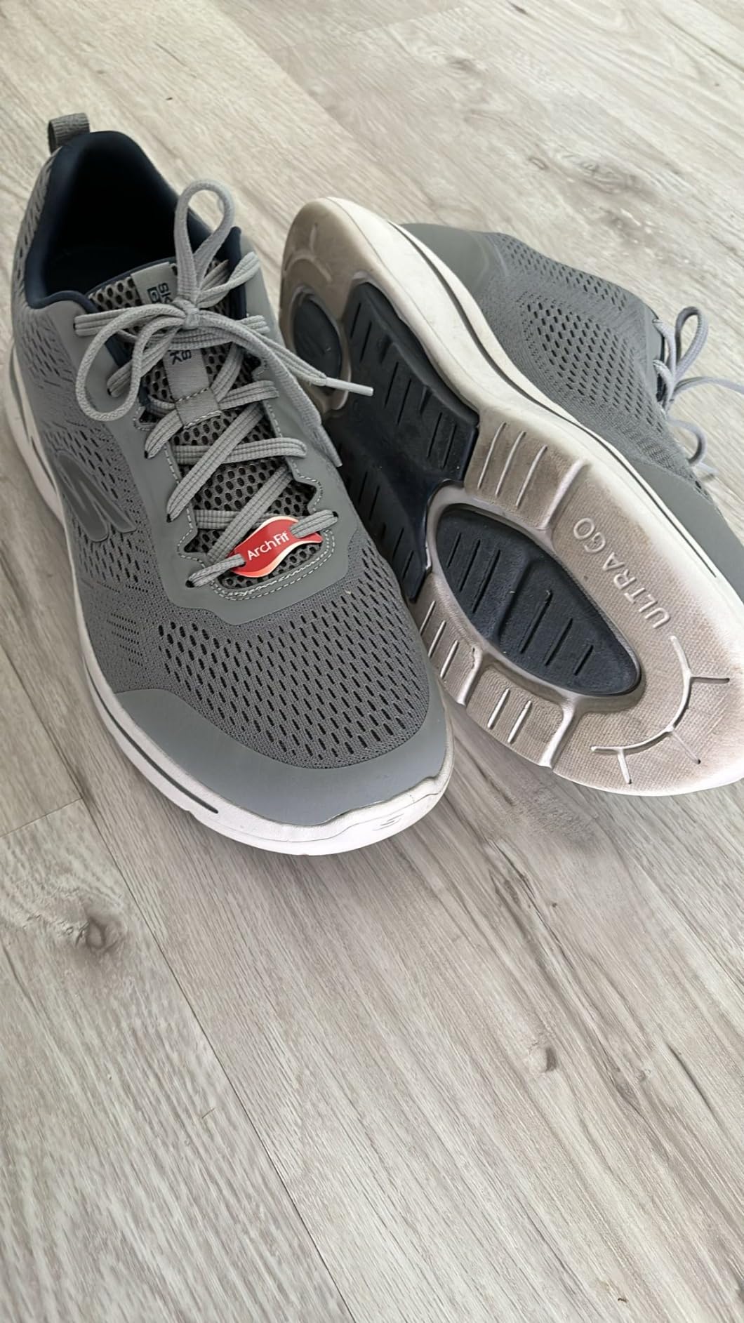 Men's Gowalk Arch Fit-Athletic Workout Walking Shoe with Air Cooled Foam customer photo 2