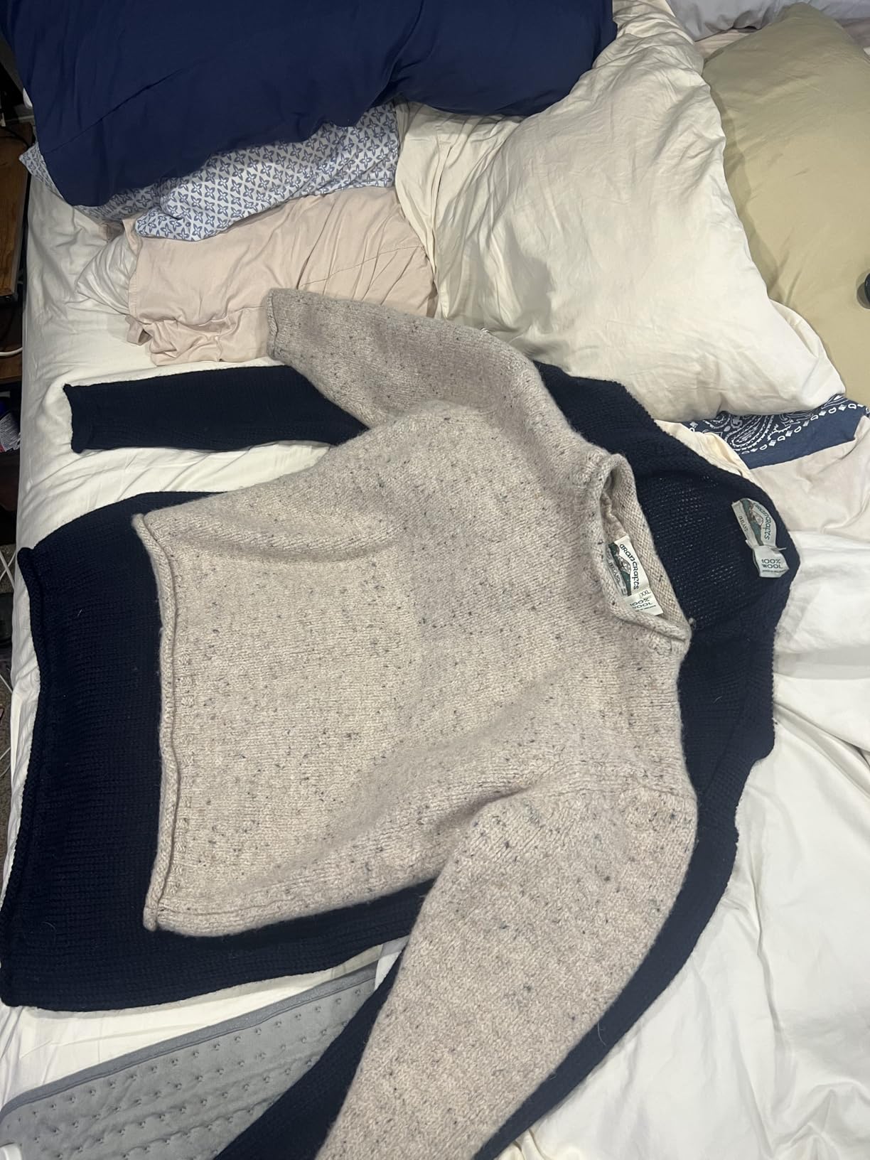 Aran Crafts Mens Plain Curl Neck Long Sleeve Sweater (100% Wool) customer photo 1