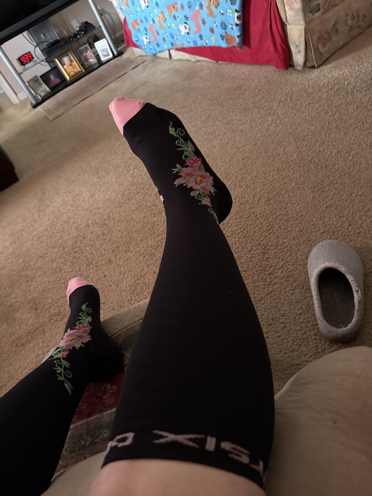 Physix Gear Compression Socks 20-30 mmHg - Men & Women - Running, Nurses, Shin Splints, Flight, Travel customer photo 2