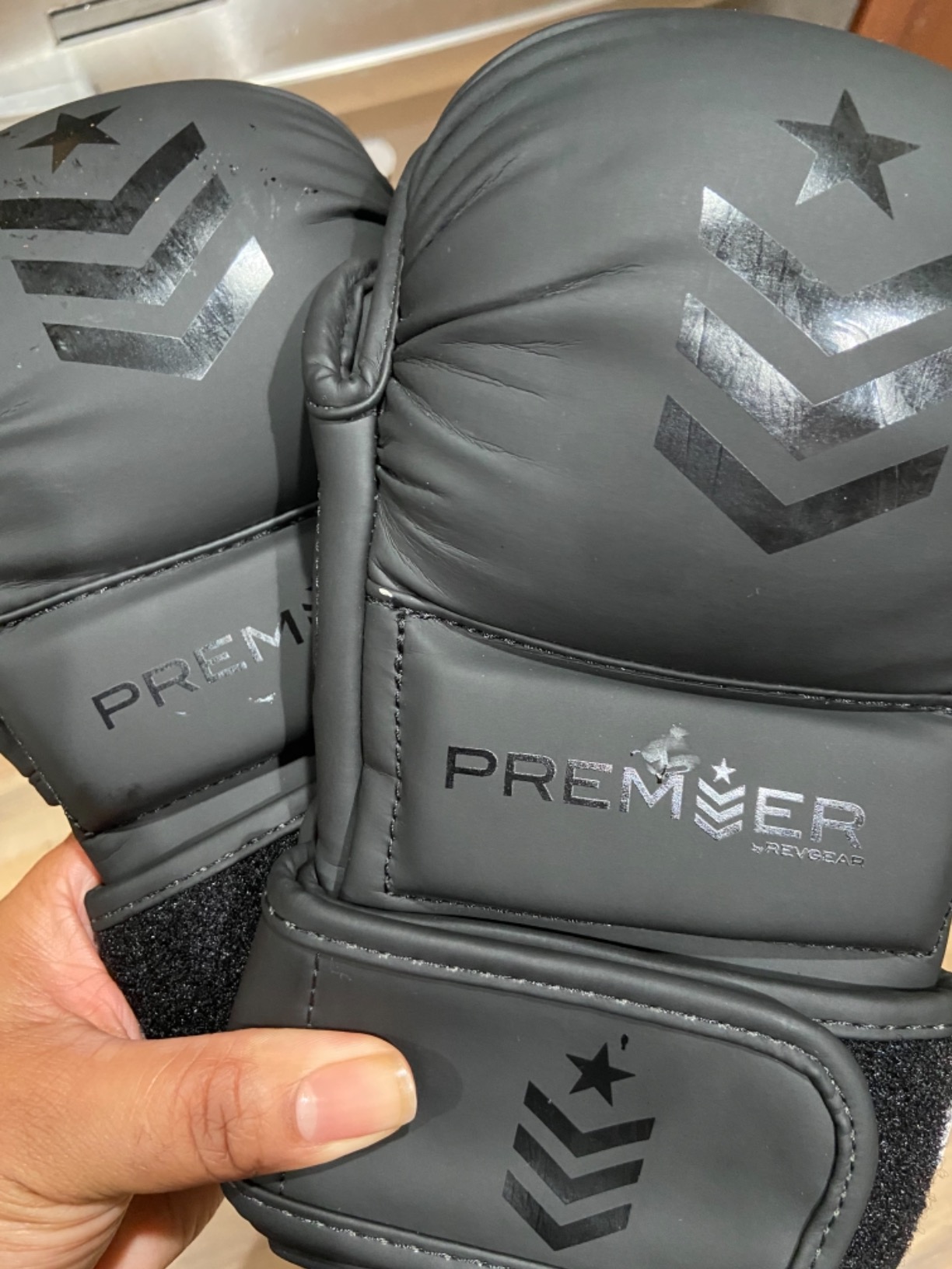 Revgear 7Oz MMA Gloves: Premium Faux Leather Workout Gloves for Men & Women, Ideal for Boxing, Muay Thai, Martial Arts, Sparring, and Heavy Bag Training. customer photo 2