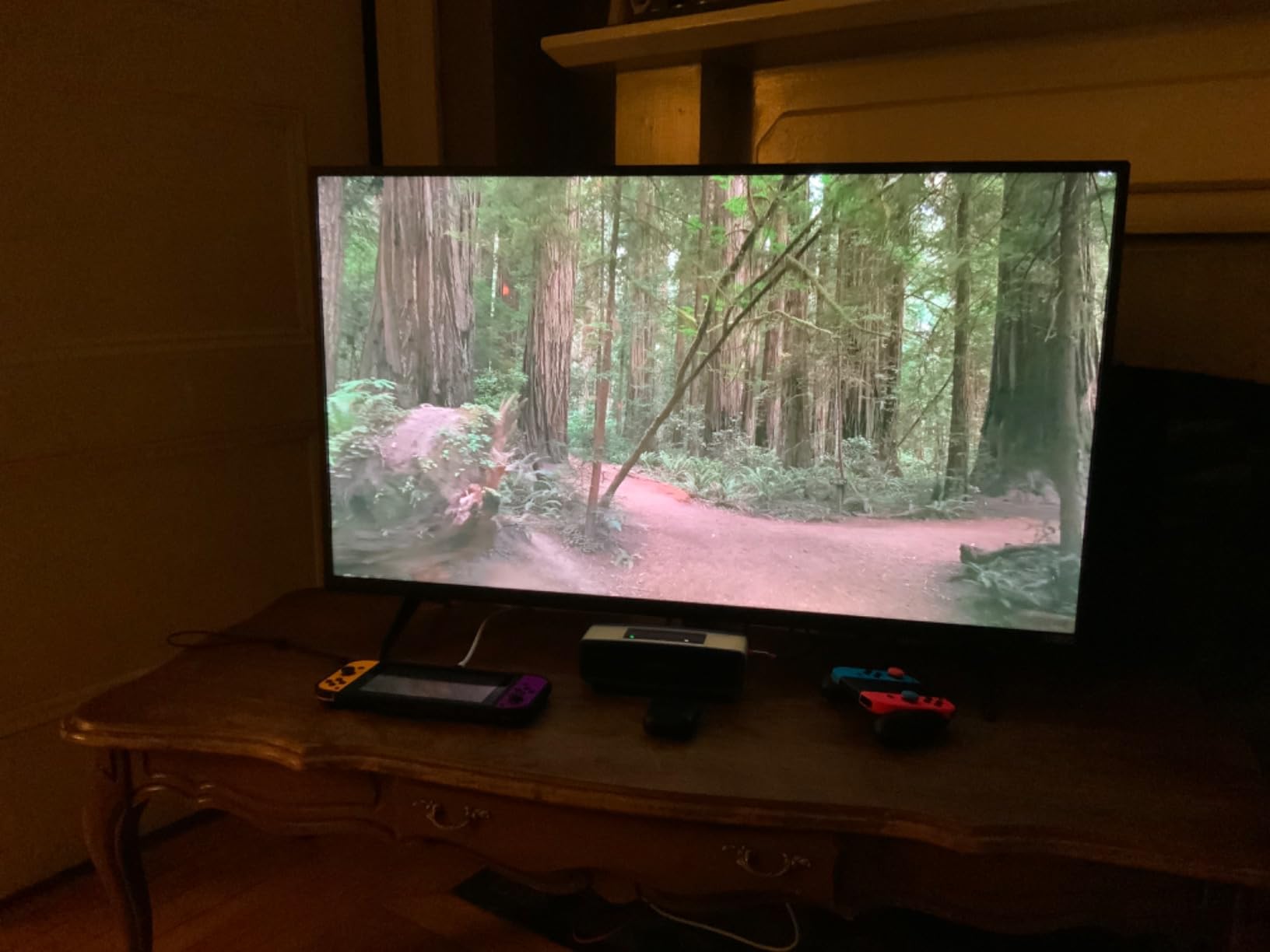 VIZIO 40-inch D-Series Full HD 1080p Smart TV with AMD FreeSync, Apple AirPlay and Chromecast Built-in, Alexa Compatibility, D40f-J09, 2022 Model customer photo 1