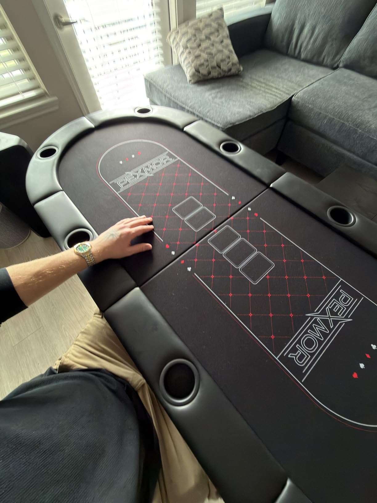 PEXMOR 8 Player Foldable Poker Table, Folding Texas Hold'em Blackjack Casino Game Table w/Deeper Stainless Steel Cup Holders| Casino-Grade Felt| Water-Resistant Cushioned Rail, Fully Assembled customer photo 1