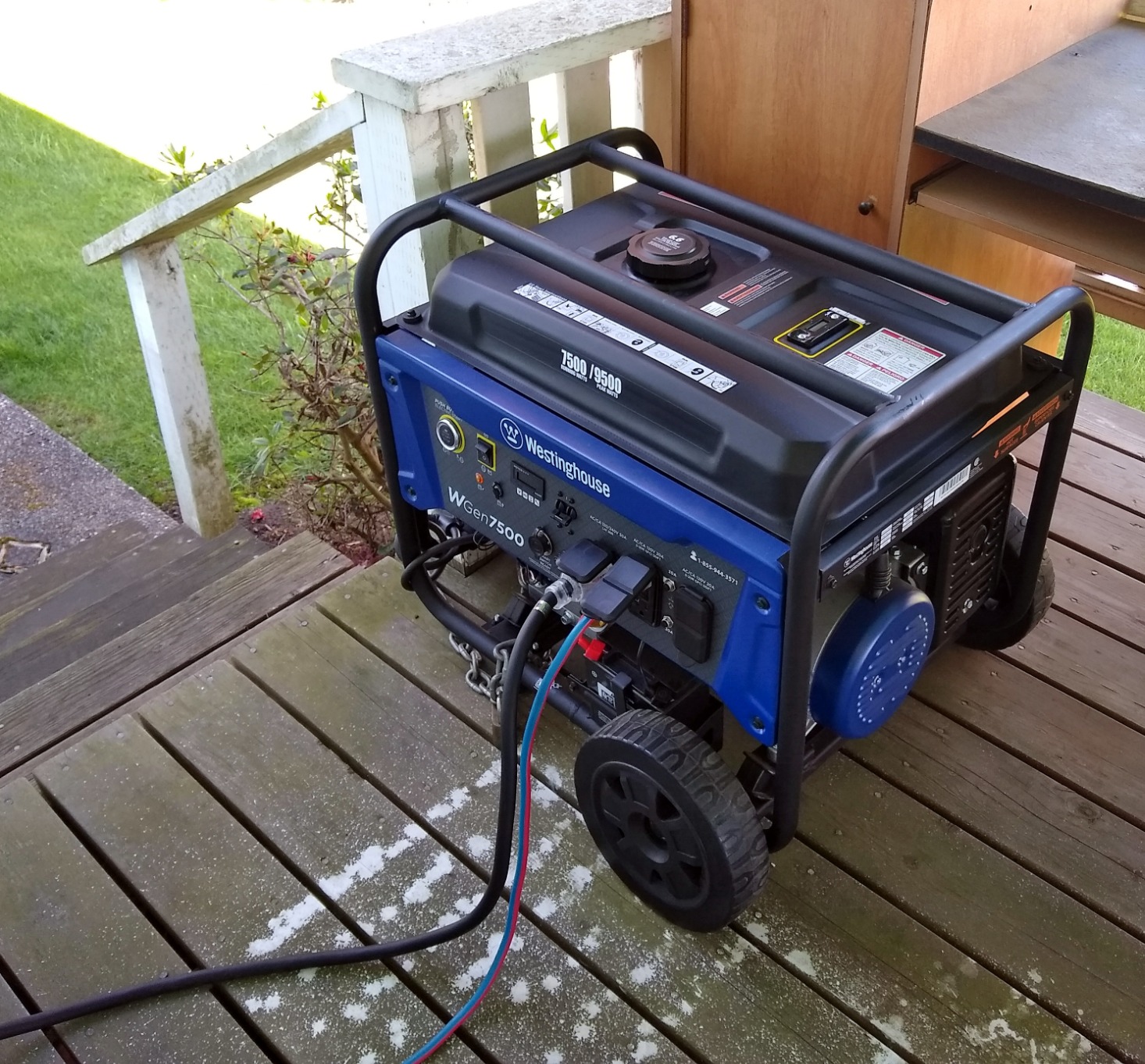 Westinghouse 9500 Peak Watt Home Backup Portable Generator, Remote Electric Start with Auto Choke, Transfer Switch Ready, Gas Powered, CO Sensor customer photo 2