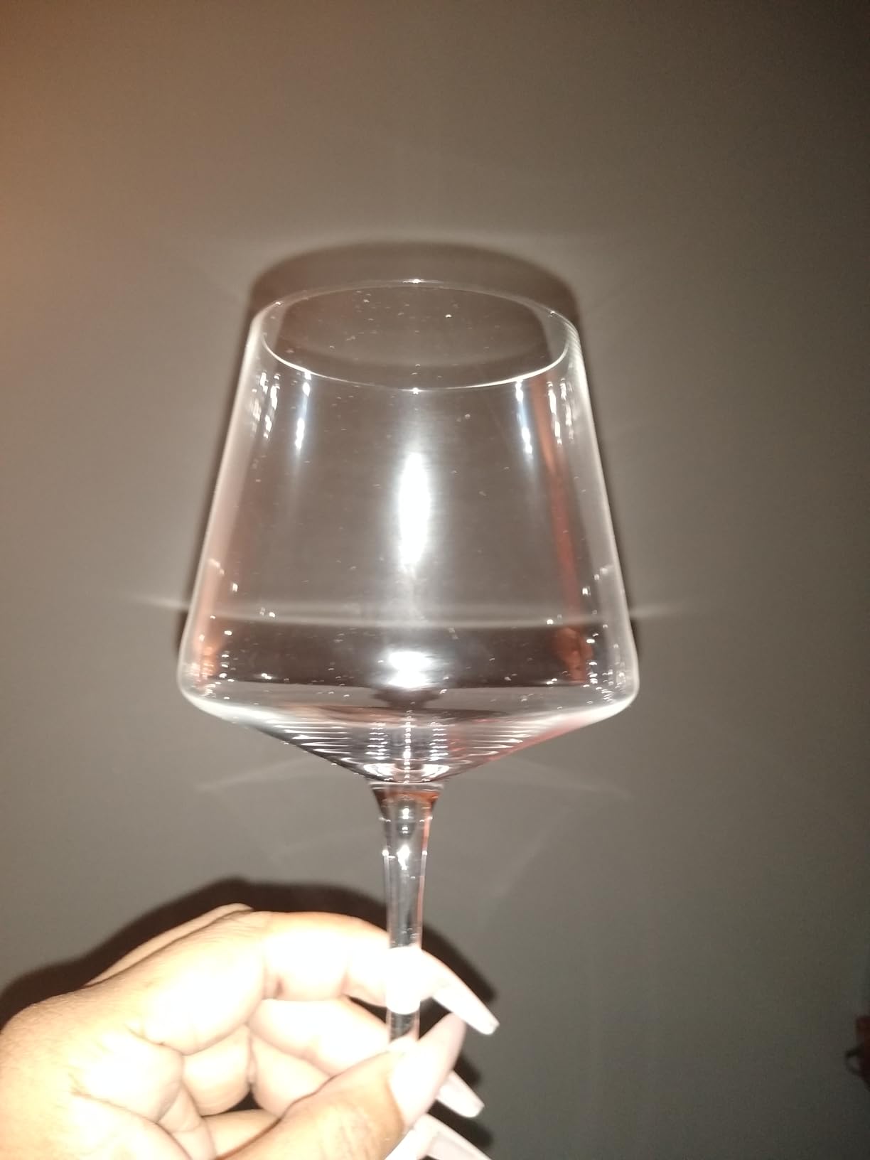 Physkoa 18OZ Red Wine Glasses Set of 4-LeadFree Crystal Wine Glass with Tall Long Stem【Hand Blown Italian Style】 Stemmed Square Wine Glasses Gifts for Home Party customer photo 2