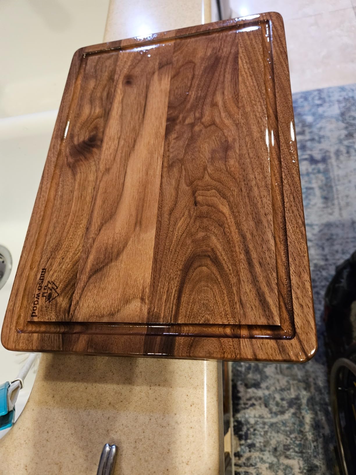 Muso Wood Walnut Cutting Board for Kitchen, Wooden Chopping Board with Handle to Hang, Square Bread Pizza Cheese Board, Charcuterie Board Used for Serving Platter 15.7x9.8 inch customer photo 1