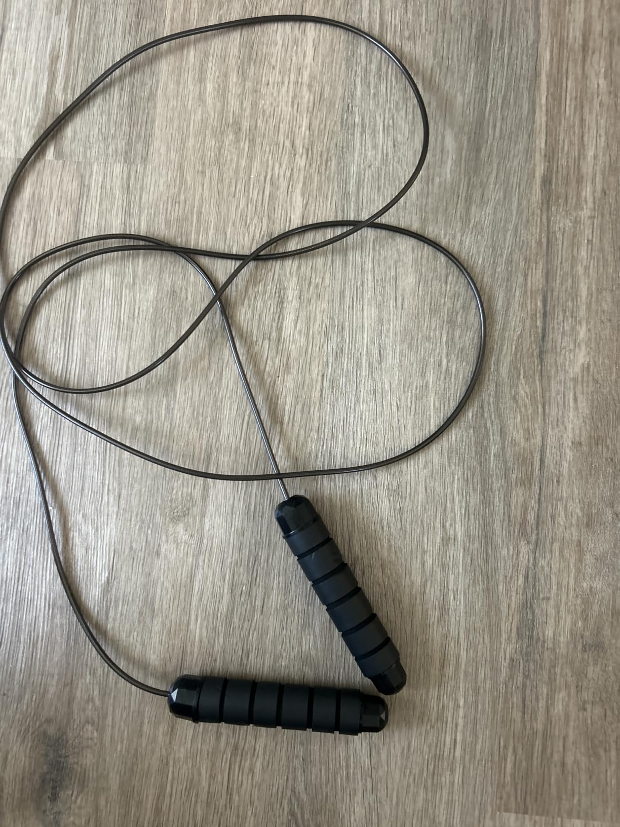 Jump Rope, Tangle-Free Rapid Speed Jumping Rope Cable with Ball Bearings for Women, Men & Kids, Adjustable Steel Jump Rope with Foam Handles for Home Gym Exercise Fitness Workout Equipment & Slim Body customer photo 1