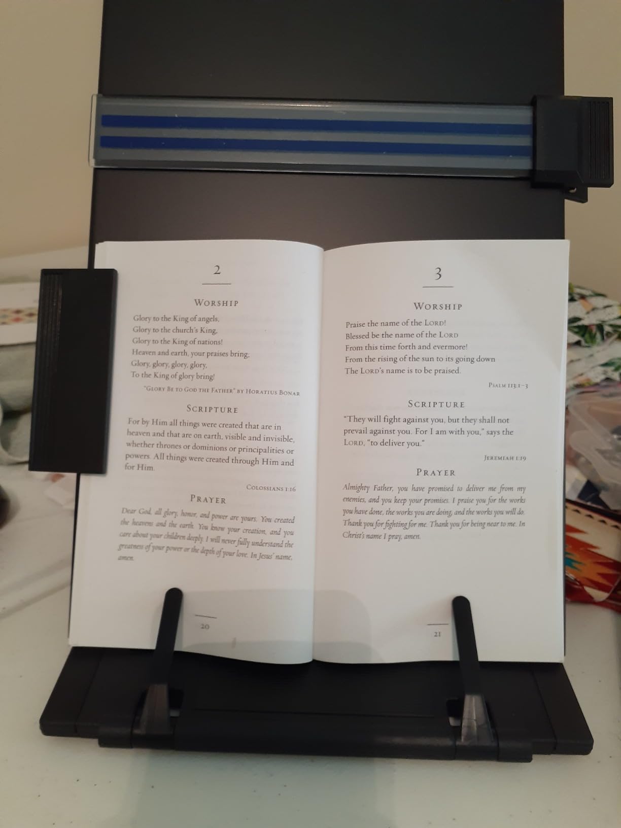 Keenjorika Desktop Document Book Holder with 7 Adjustable Positions, Black Document Holder for Desk, Paper Holder Copy Stand Holder for Speech, Paper Holder Stand for Desk Typing, Angle Adjustable customer photo 1