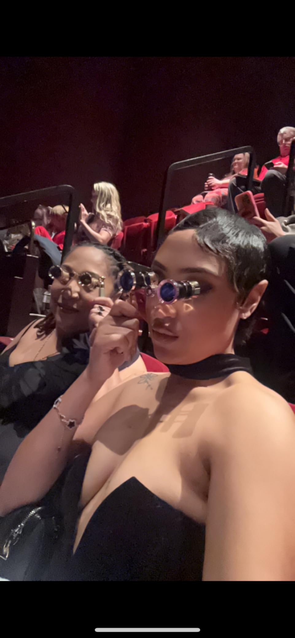 Aroncent Opera Glasses Binoculars 3X25 Compact with Adjustable Handle Theater Glasses, Mini Binocular for Adults Men Women in Opera Musical Concert(Black) customer photo 1