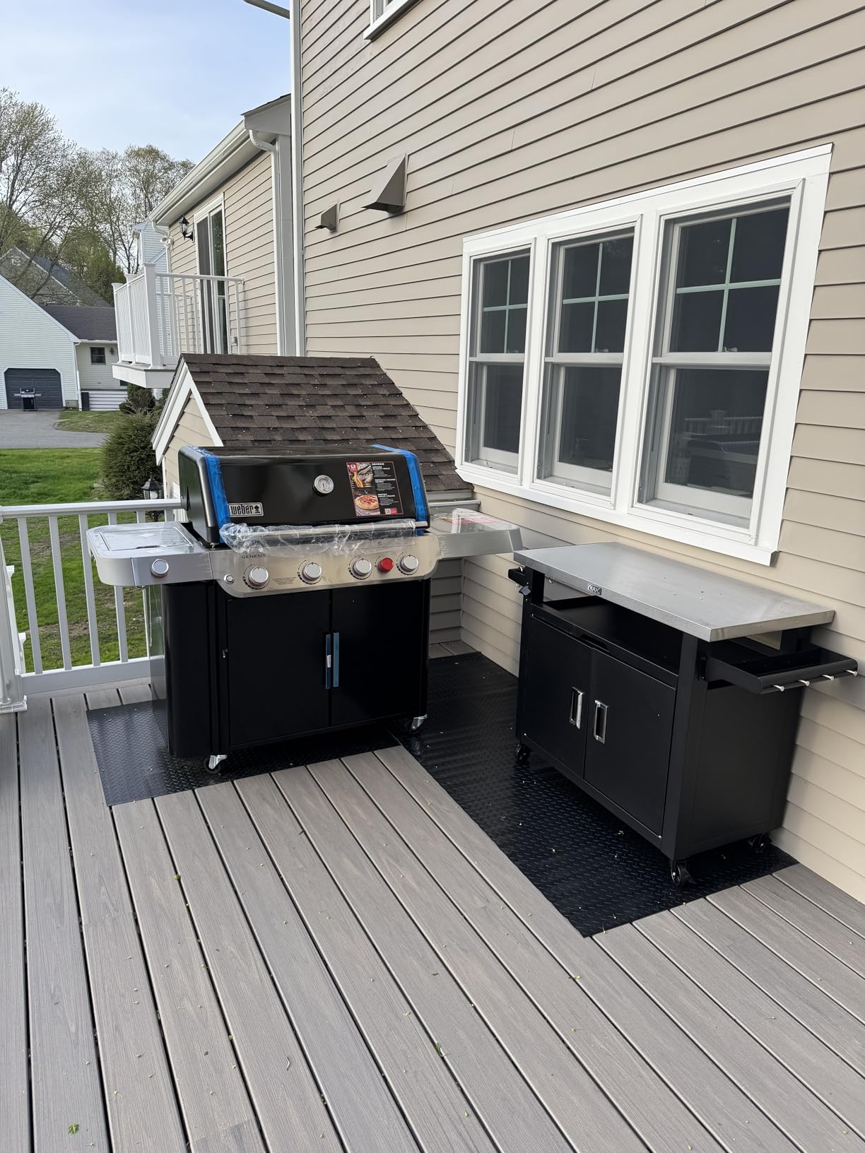 Genesis S-435 Liquid Propane Gas Grill for Outdoor Cooking, Stainless Steel Finish, 4 Burners and 1 Side Burner - Stainless Steel Cooking Grates, PureBlu Burners & Sear Zone customer photo 2