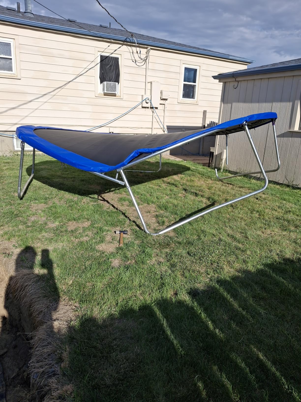 Giantex Trampoline for Kids Adults, ASTM Approved 8 10 12 14 15 16Ft Big Trampoline with Ladder, Thickness Steel Pipes Wear-Resistant All Weather Outdoor Large Recreational Trampoline with Net customer photo 1