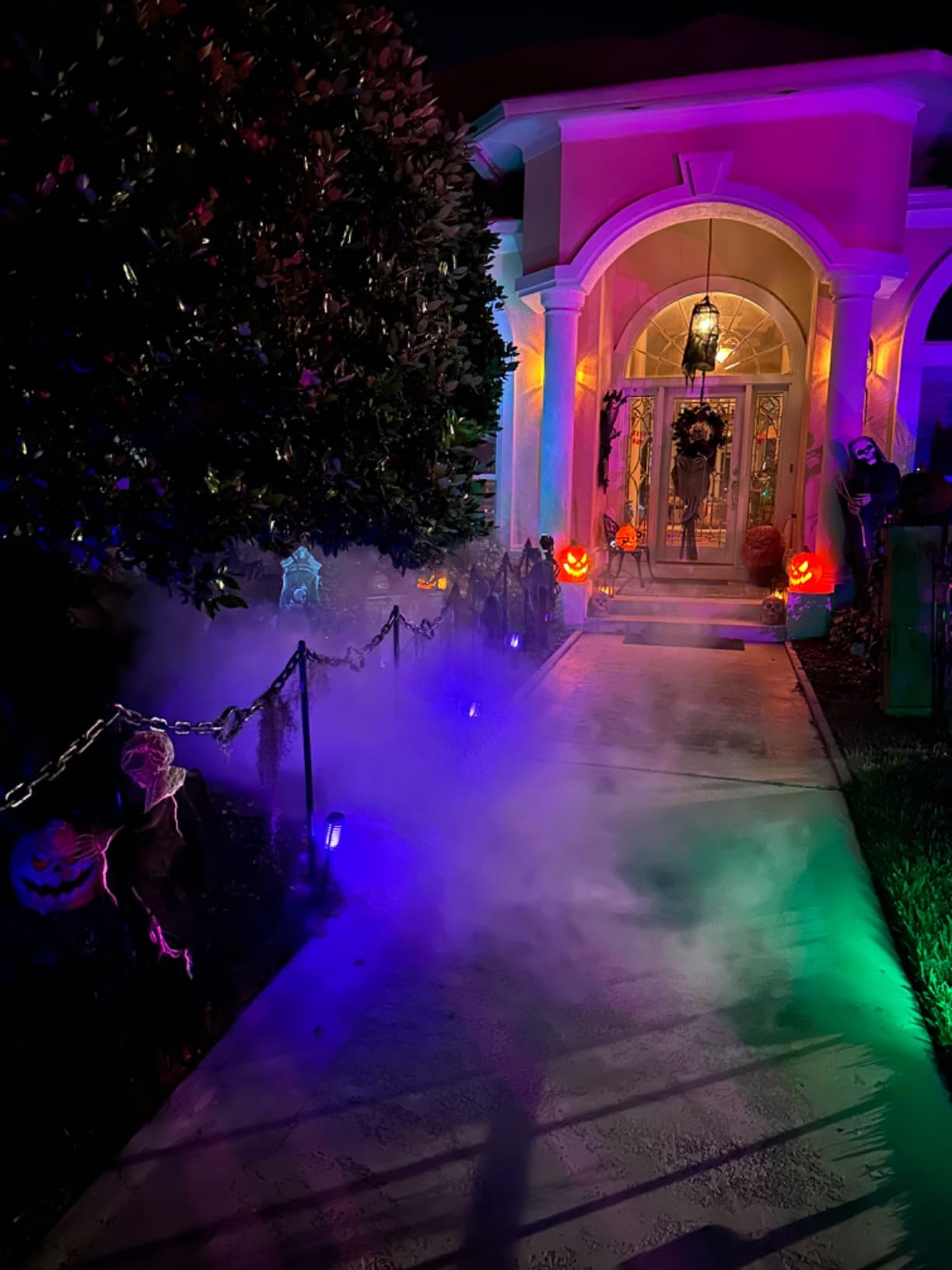 Sunolga 900W Fog Machine with 6 LED Lights and 12 Colorful Light Effects, 34 Fl Oz Large Capacity Smoke Machine with Wireless Remote Control, 4000 CFM Fog for Halloween, Outdoor Parties customer photo 1