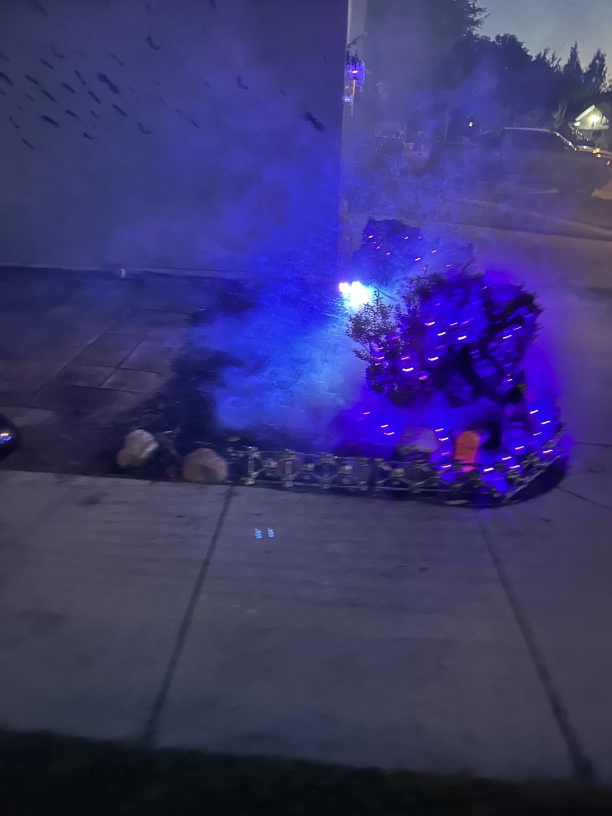 Sunolga 900W Fog Machine with 6 LED Lights and 12 Colorful Light Effects, 34 Fl Oz Large Capacity Smoke Machine with Wireless Remote Control, 4000 CFM Fog for Halloween, Outdoor Parties customer photo 2