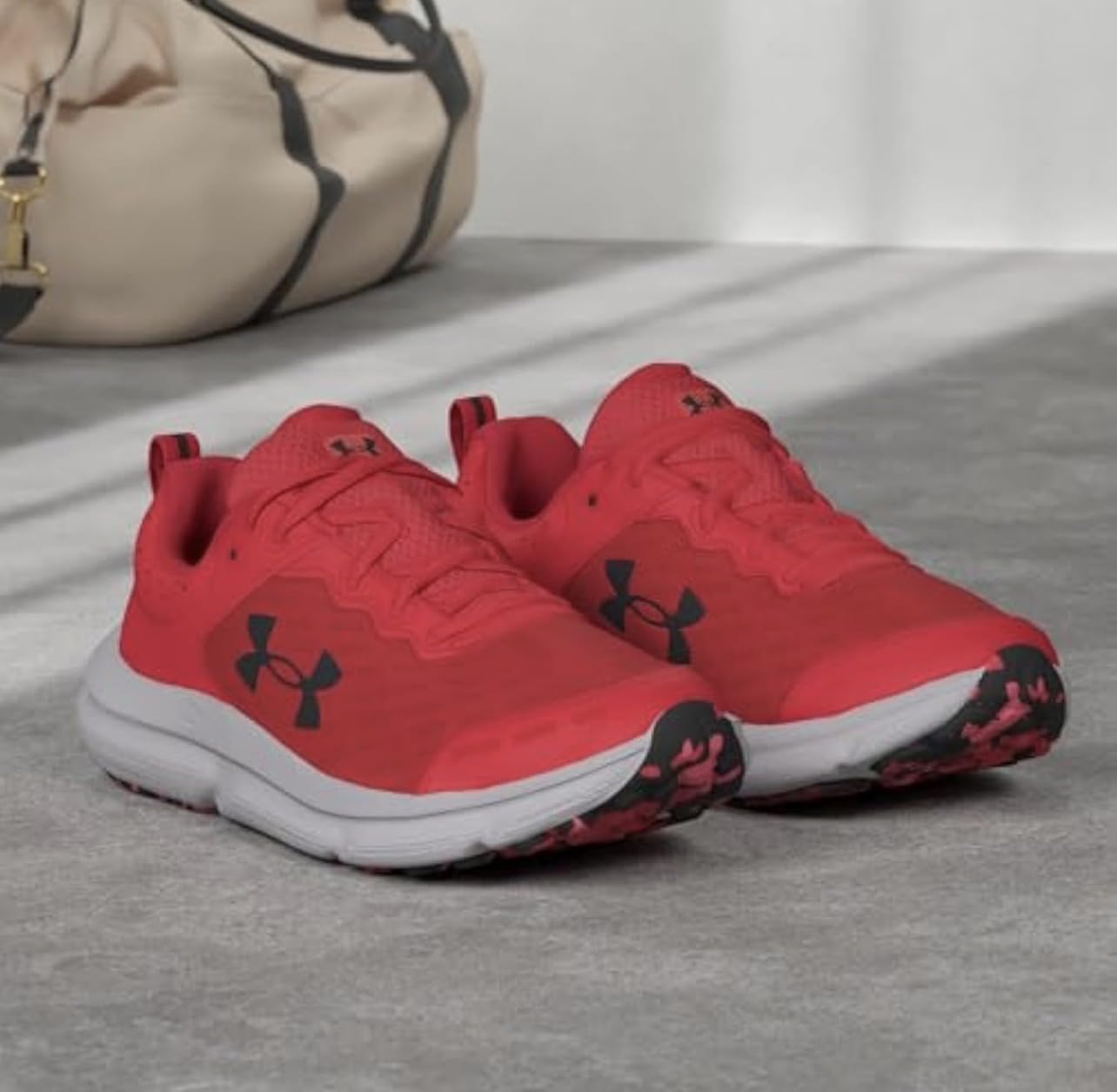 Under Armour Men's Charged Assert 10 Shoes customer photo 1