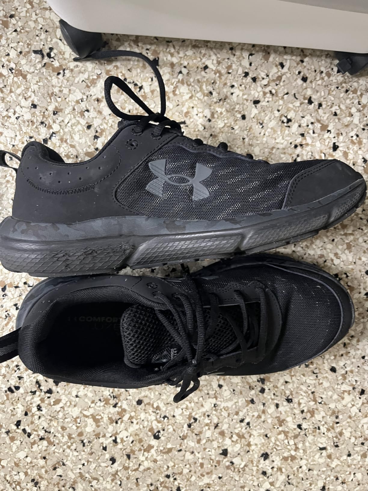 Under Armour Men's Charged Assert 10 Shoes customer photo 2