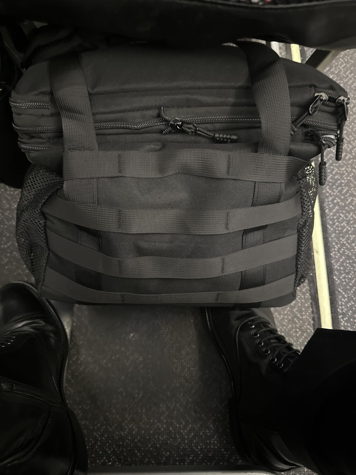 HSHRISH Expandable Large Tactical Lunch Box for Adults, Durable Insulated Lunch Bag with Shoulder Strap, Soft Cooler Bag for Men Work Outdoor Picnic Trips, 20 Can/16 L, Black customer photo 1