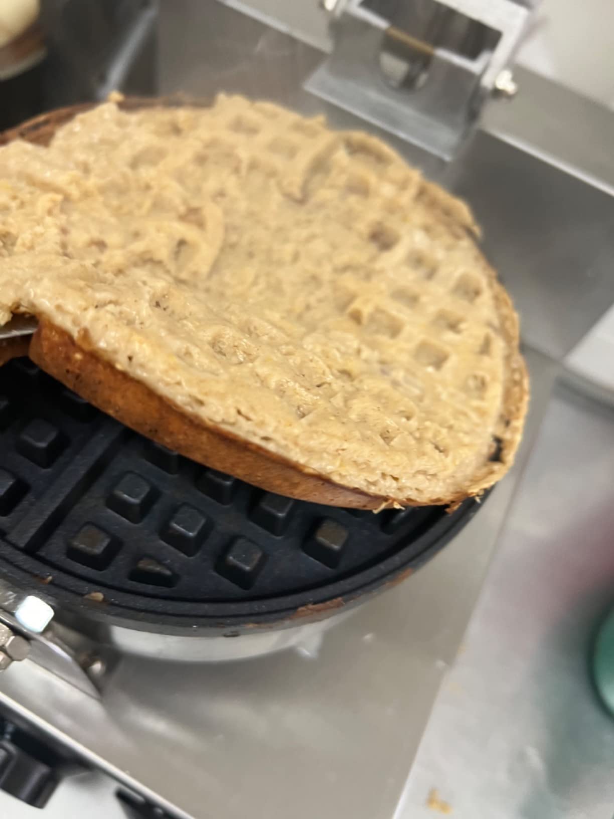 Dyna-Living Commercial Waffle Maker Restaurant, 1200W Professional Waffle Maker Commercial Waffle Iron Non-stick Classic Waffle Machine Electric Waffle Bowl Maker for Home, Hotel customer photo 1