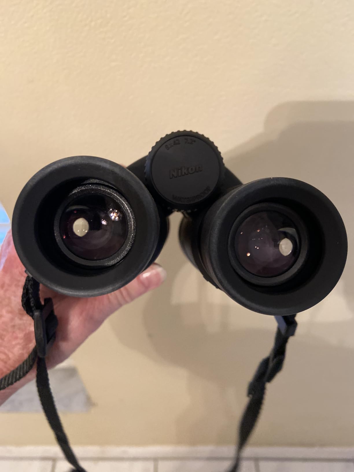 Nikon PROSTAFF P3 10x30 Binocular | Waterproof, fogproof, Rubber-Armored Compact Binocular, Wide Field of View & Long Eye Relief | Official Nikon USA Model customer photo 2