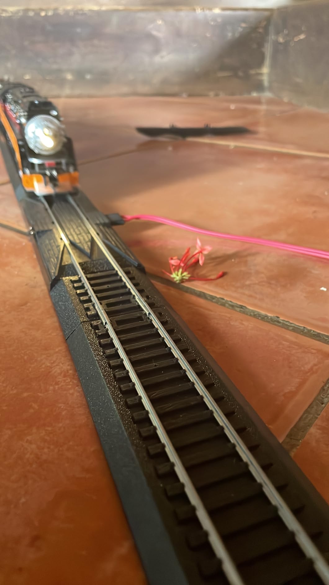 Bachmann Trains - Daylight Special Ready To Run Electric Train Set - HO Scale customer photo 2