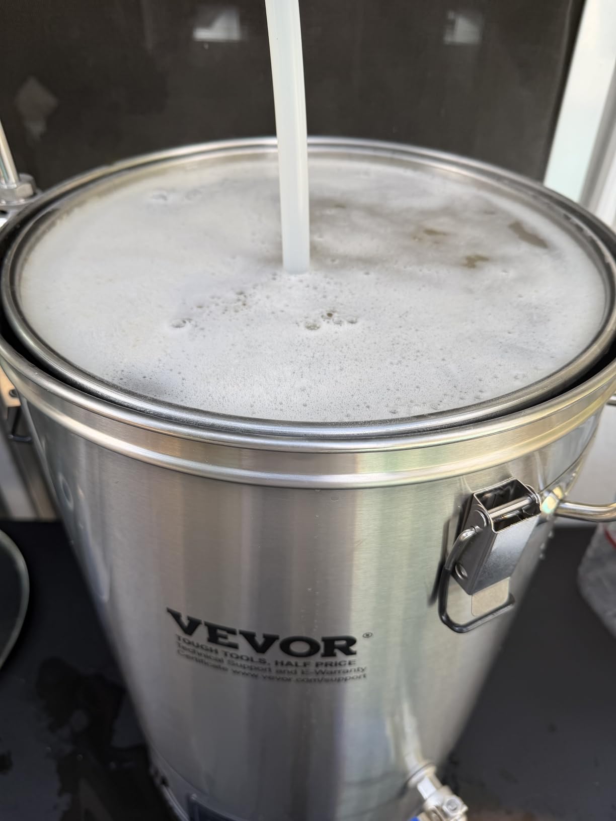 VEVOR Electric Brewing System, 9.2 Gal/35 L Brewing Pot, All-in-One Home Beer Brewer w/Pump, Mash Boil Device w/Panel, Auto/Manual Mode 100-1800W Power 25-100C Temp 1-180 min Timer Recipe Memory customer photo 1