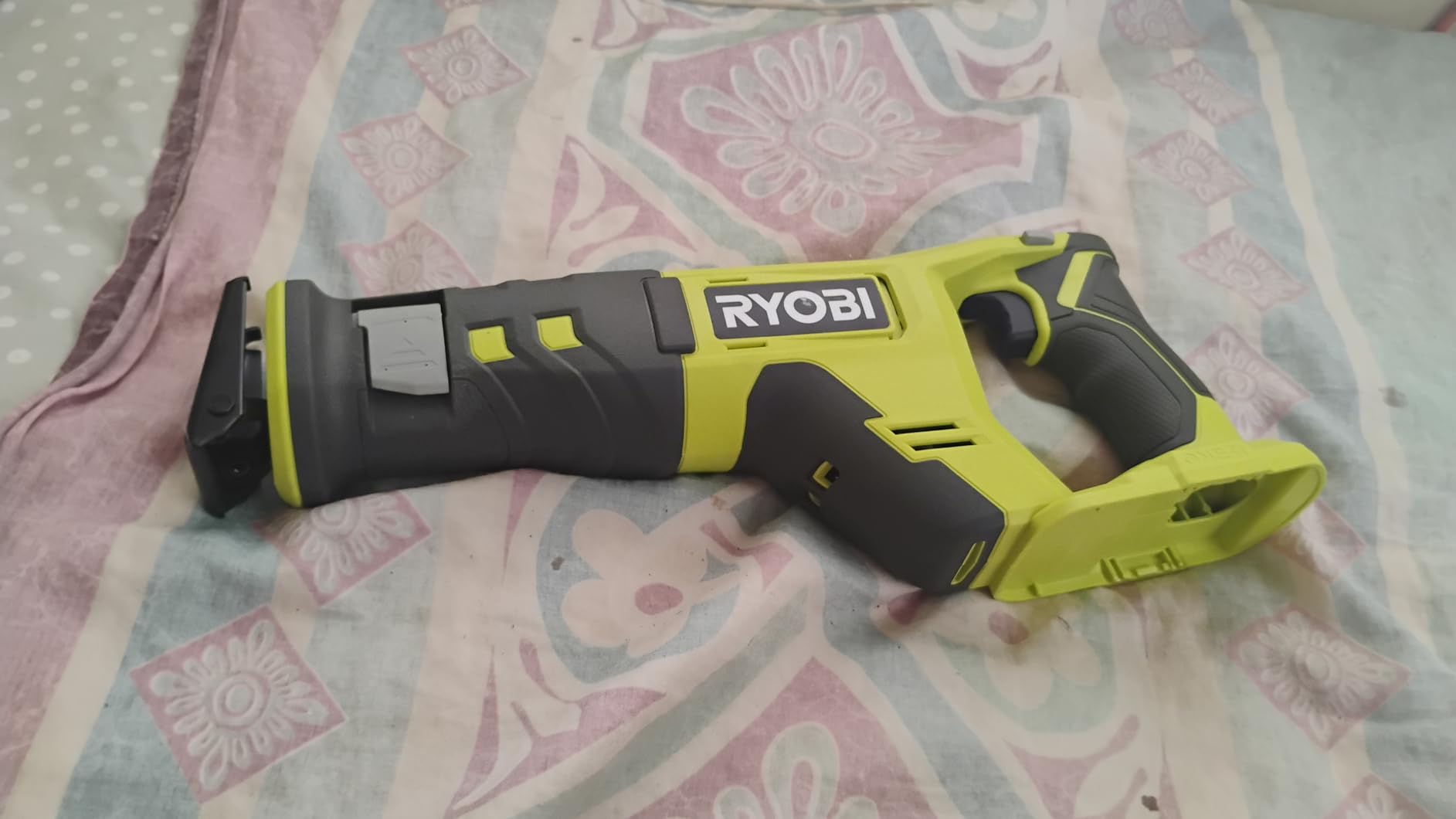 ONE+ 18V Cordless Reciprocating Saw - 3,400 SPM Variable Speed, 1 in. Stroke Length, Tool Only (Battery Not Included) - PCL515B customer photo 1