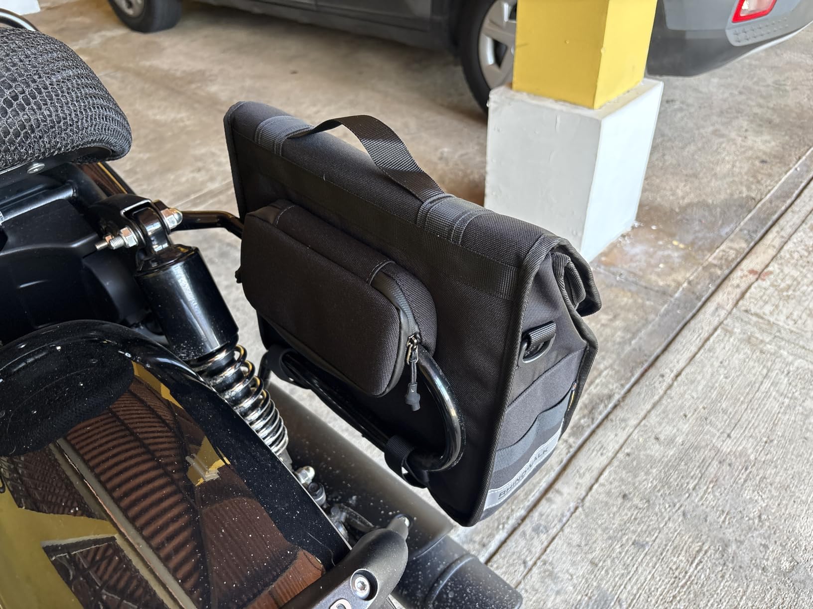 Rhinowalk Waterproof Motorcycle Saddlebags Luggage Bags 20L Quick Release for Adventure & Sport Bikes, Black (1 Pack) customer photo 2