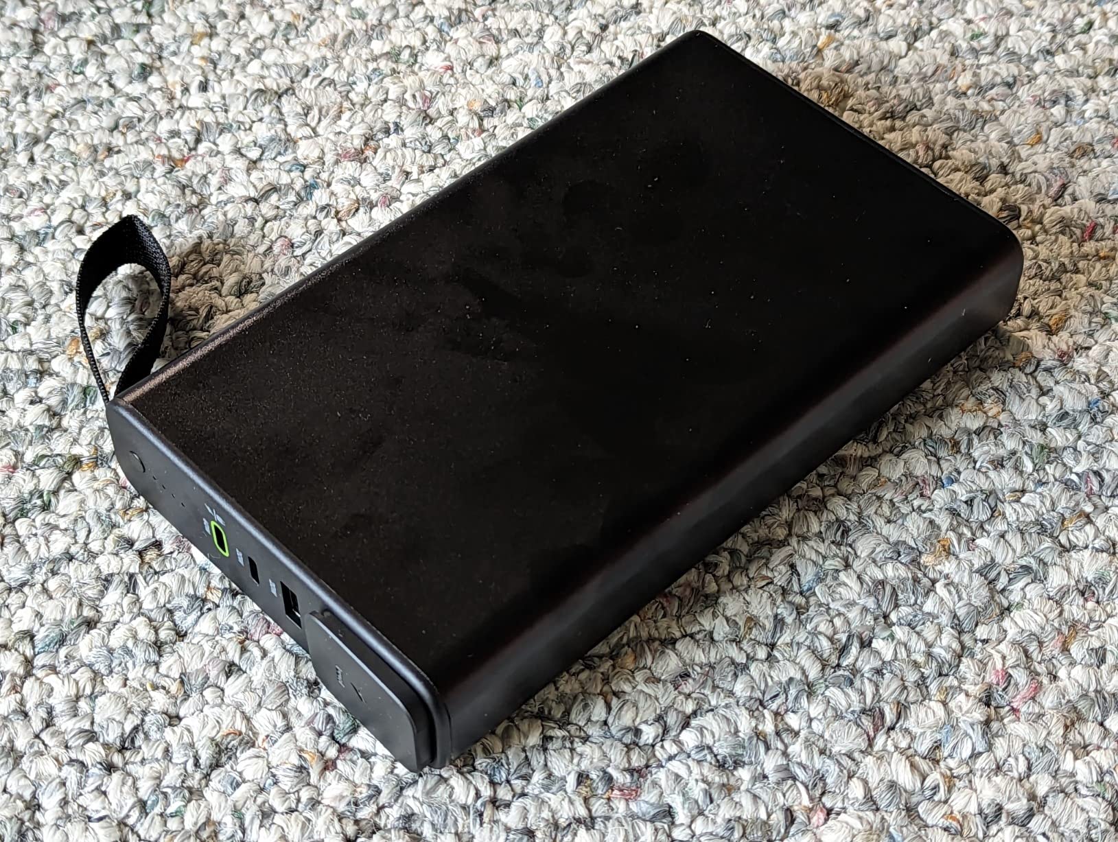 Mophie Powerstation 2023 with PD Power Bank - 10,000mAh, (2) USB-A Port and (1) 20W USB-C PD Fast Charging Port customer photo 1