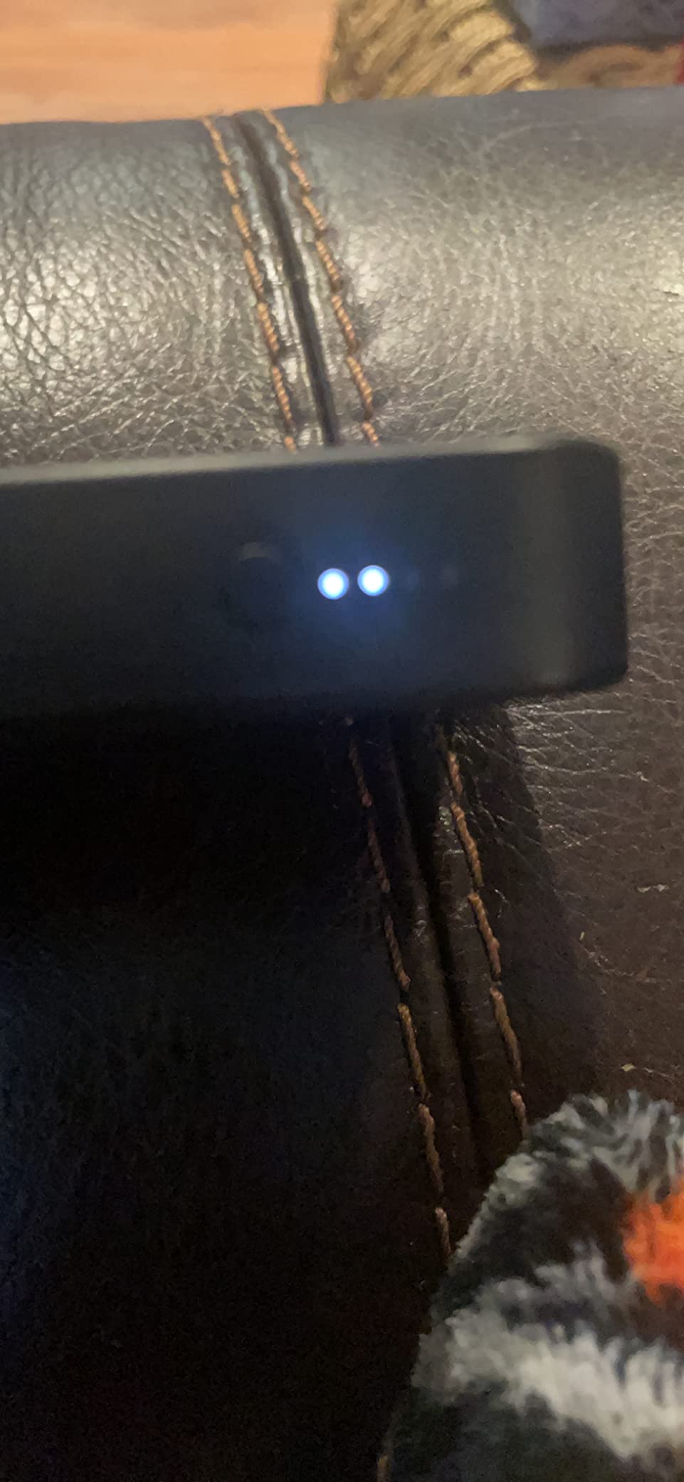 Mophie Powerstation 2023 with PD Power Bank - 10,000mAh, (2) USB-A Port and (1) 20W USB-C PD Fast Charging Port customer photo 2