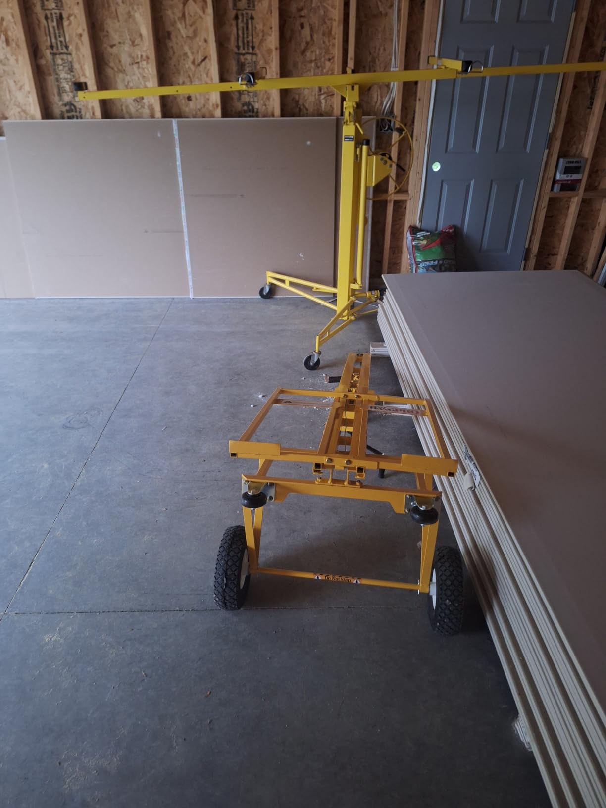 PANELLIFT® HANGPRO™ Drywall Lift for Walls Model 100, 10' 150 lbs Capacity, one Person Drywall Installation, sheetrock Installation, Hang Drywall, Easy Transport customer photo 1