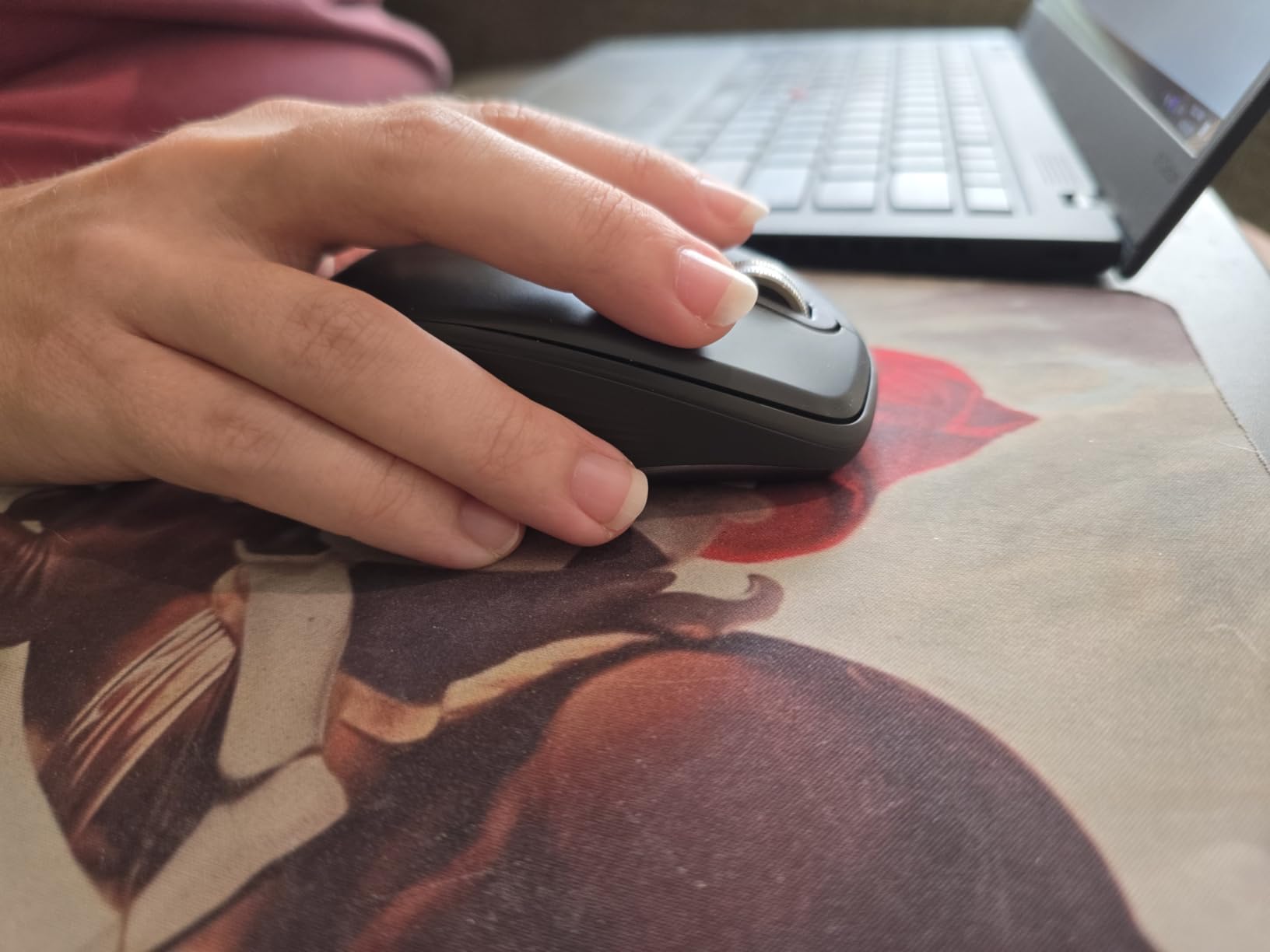 Logitech MX Anywhere 3S Compact Wireless Mouse, Fast Scrolling, 8K DPI Any-Surface Tracking, Quiet Clicks, Programmable Buttons, USB C, Bluetooth, Windows PC, Linux, Chrome, Mac - Graphite customer photo 1
