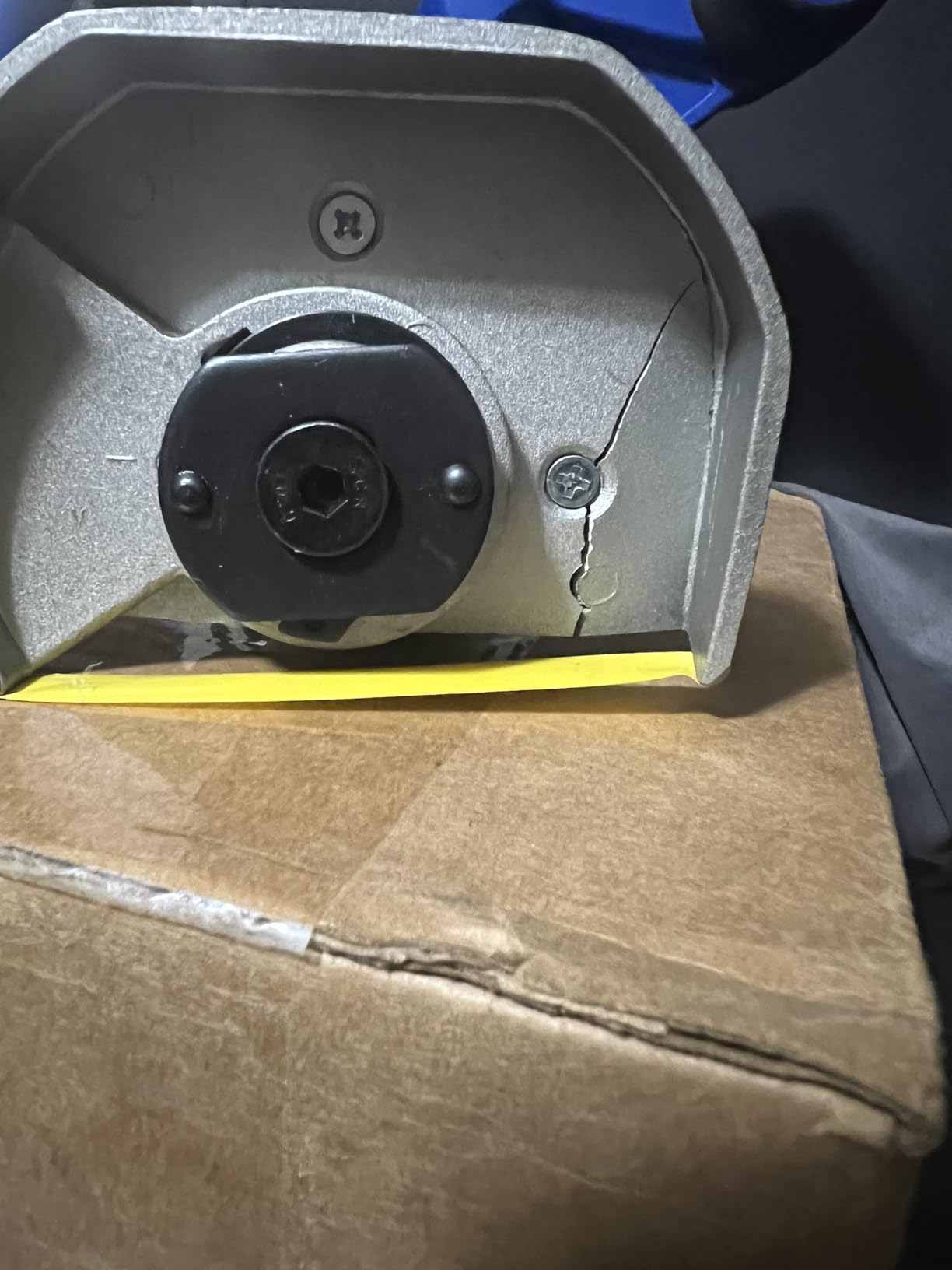 Toe Kick Saw EKS85, 3-3/8 in. Blades, 2 Alloy Blade for Woods, 1 Diamond Blade for Tiles and Stones, Flush Cutting, Special Circular Saw for Removing Subfloor or Tiles customer photo 1