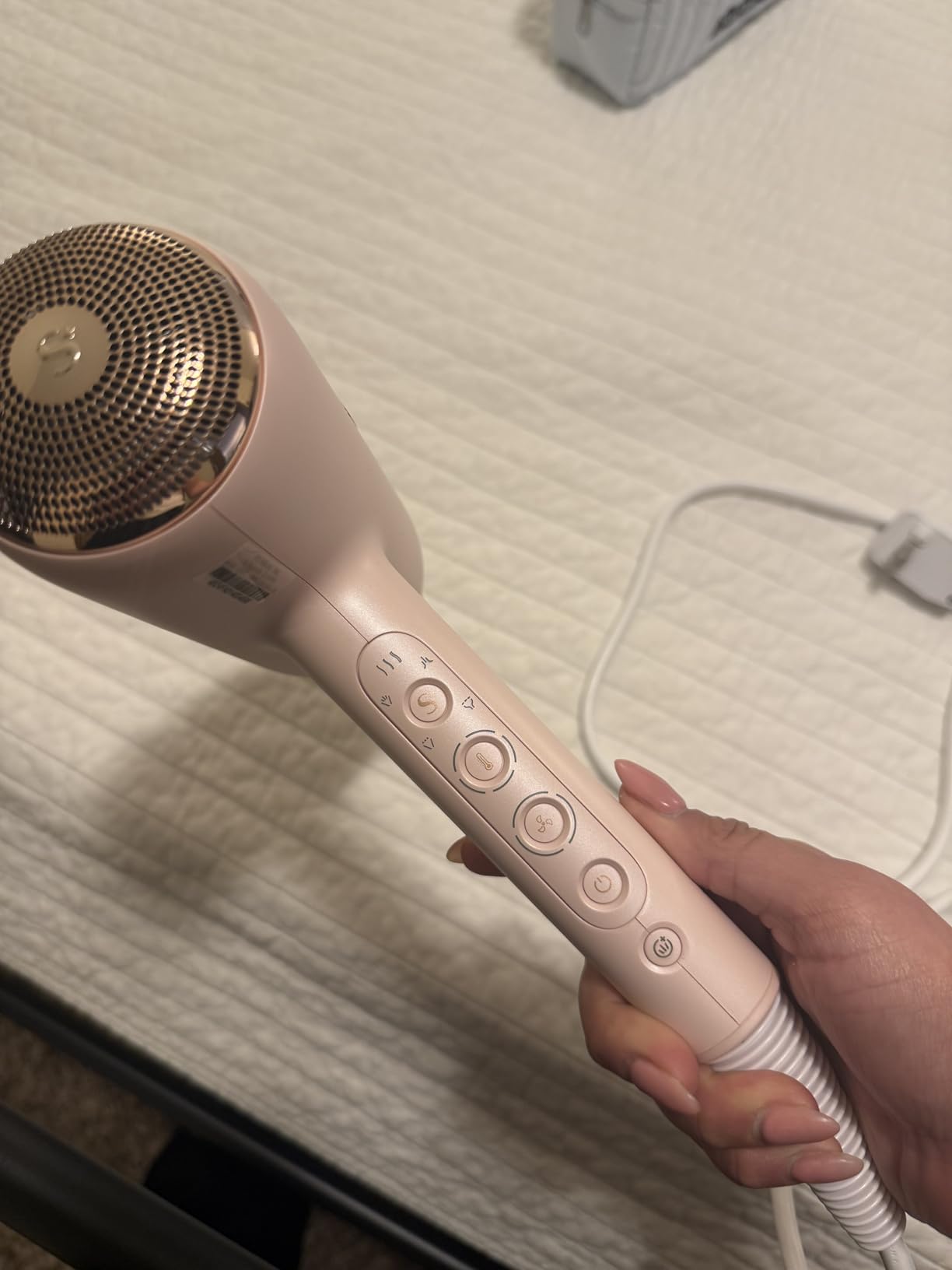 T3 Featherweight StyleMax Professional Ionic Hair Dryer with Custom Heat Automation & 4 Attachments, Fast Drying, Lightweight with 5 Heat & 3 Speed Settings, 2 Concentrators, Diffuser & Smoothing Comb customer photo 2