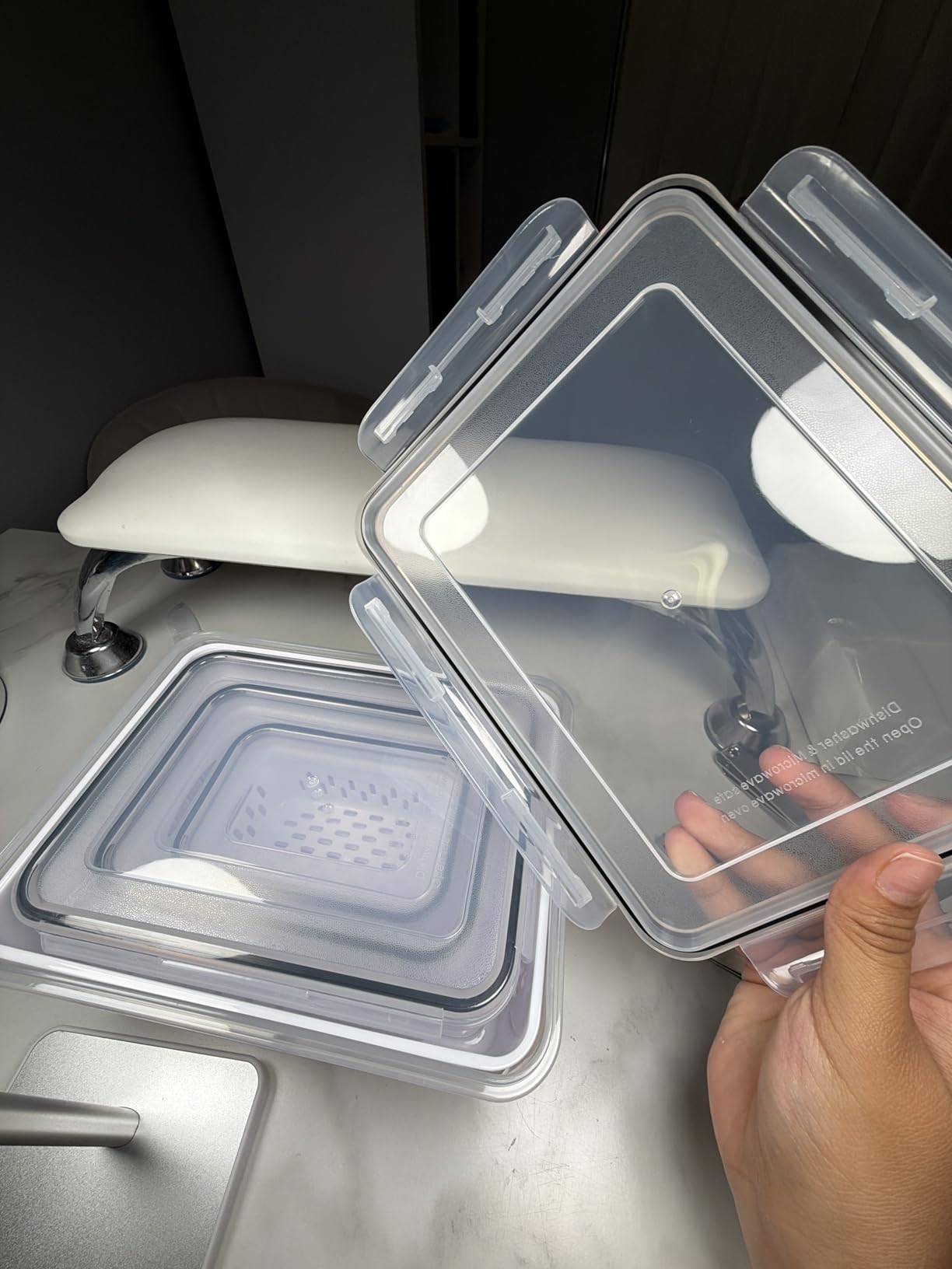 Freshmage Fruit Storage Containers for Fridge with Removable Colander, Airtight Food Storage Container, Dishwasher Safe Produce Saver for Refrigerator, Keep Berry Fruit Fresh Longer 4 pcs Small Clear customer photo 1