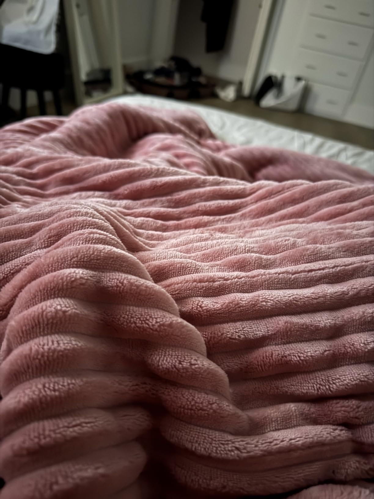 Bedsure GentleSoft Heated Blanket Throw - Soft Ribbed Flannel Electric Blanket, Gifts for Grandma (50x60 inches, Grey) customer photo 1