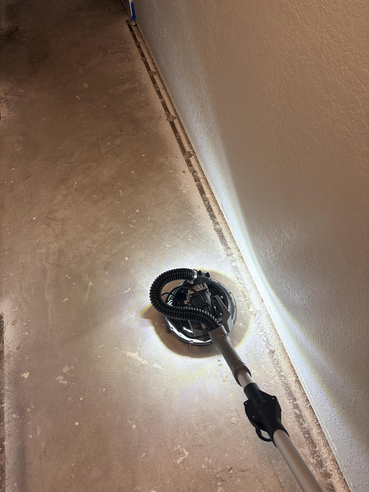 MYTOL Electric Drywall Sander with Vacuum Dust Collection, Variable Speed, LED Light, Foldable Handle, Sanding Discs & Grids customer photo 2