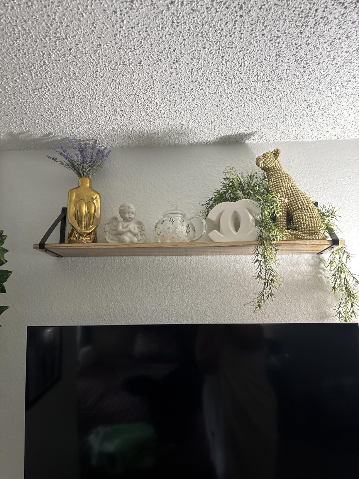 WOPITUES Wood Floating Shelves Set of 6, Shelves for Wall Decor, Farmhouse Shelf for Bedroom, Bathroom Storage Shelves, Book Shelves for Living Room - Rustic Brown customer photo 2