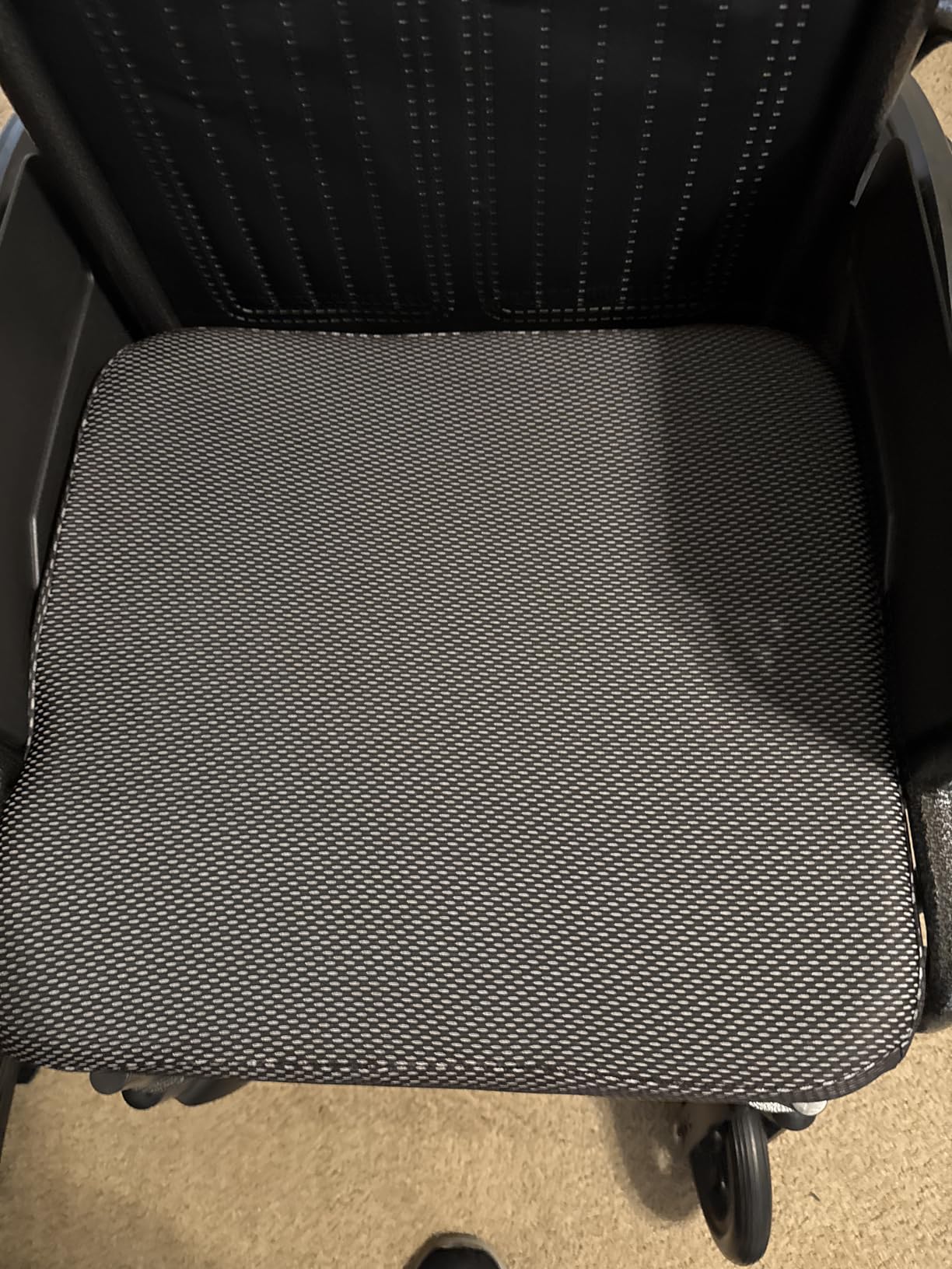 Ifoam Gel Infused Memory Foam Layer Wheelchair Cushion - Seat Cushion for Wheelchair-Office Chair, Kitchen Chair-Pressure Sore and Tailbone Pain Relief-High Dense Polyfoam Base (Black, 18x16x3 inch) customer photo 2