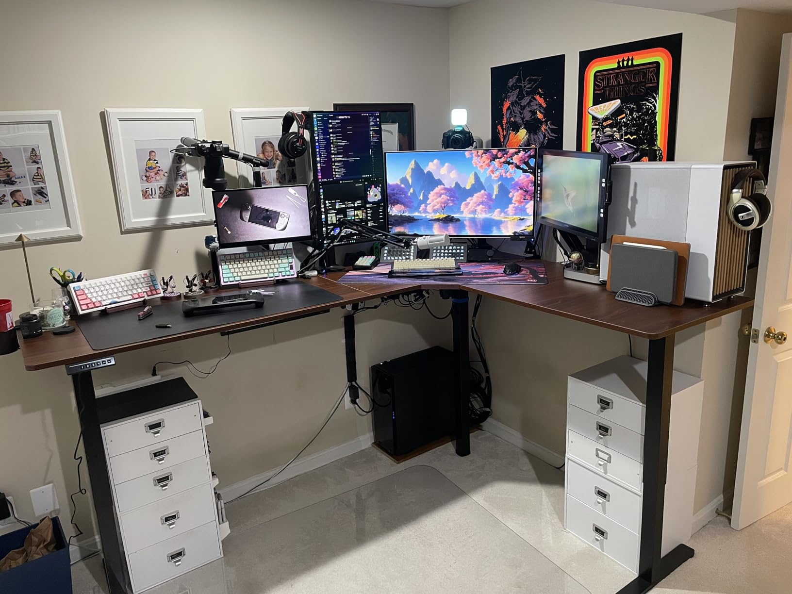VIVO Corner Standing Desk, 75 x 63 inch Reversible L-Shaped Workstation, Electric Height Adjustment, Home, Office, and Reception Rooms, Black Table Top Black Frame, DESK-E3CTB-75 customer photo 1