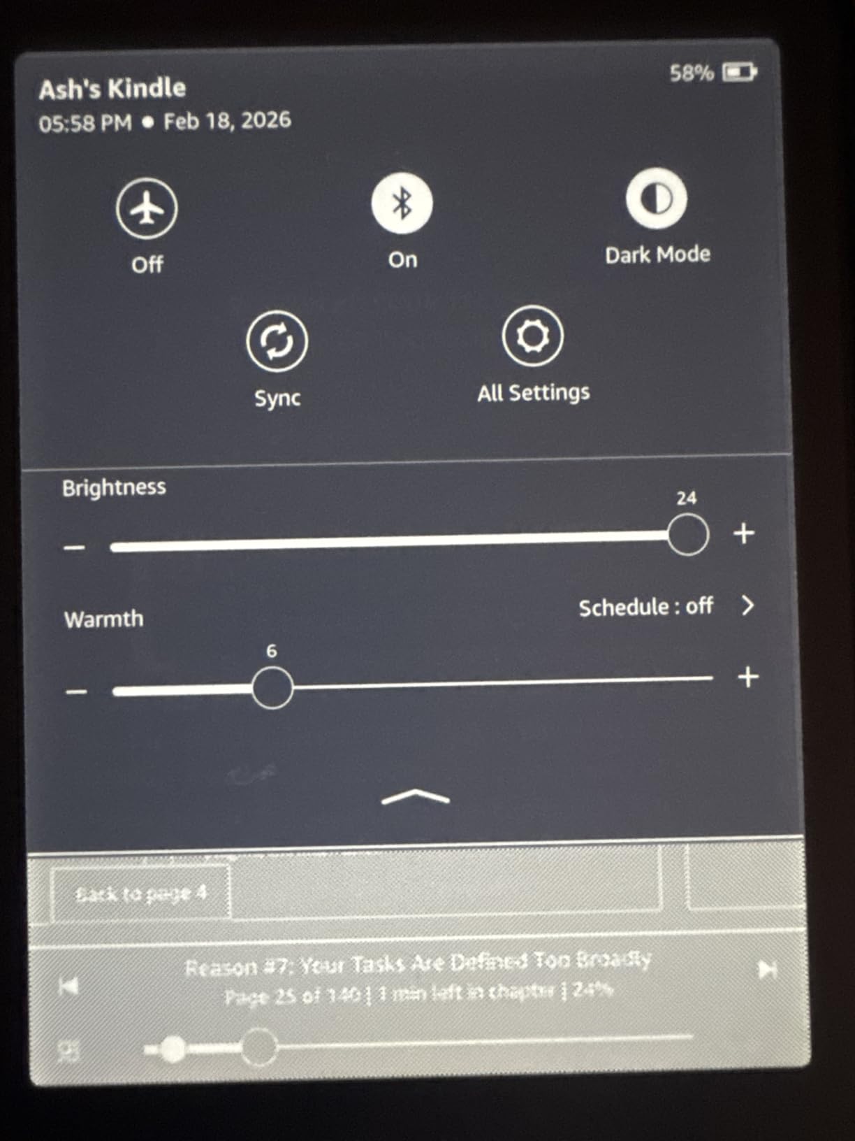 Amazon Kindle Paperwhite Signature Edition 32GB (newest model) - 20% faster with auto-adjusting front light, wireless charging, and weeks of battery life - Metallic Jade customer photo 1