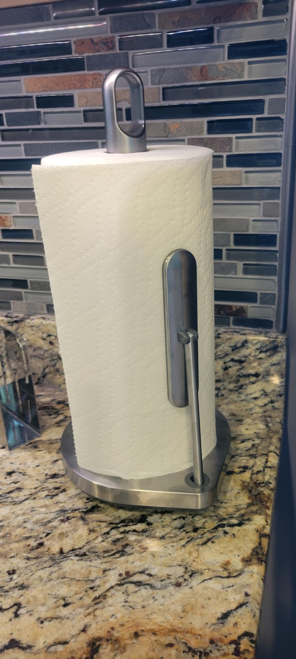 simplehuman Tension Arm Countertop Paper Towel Holder, Easy One-Handed Tear, Standing Weighted Base with Finger Loop, Heavy Duty, Brass Stainless Steel customer photo 1