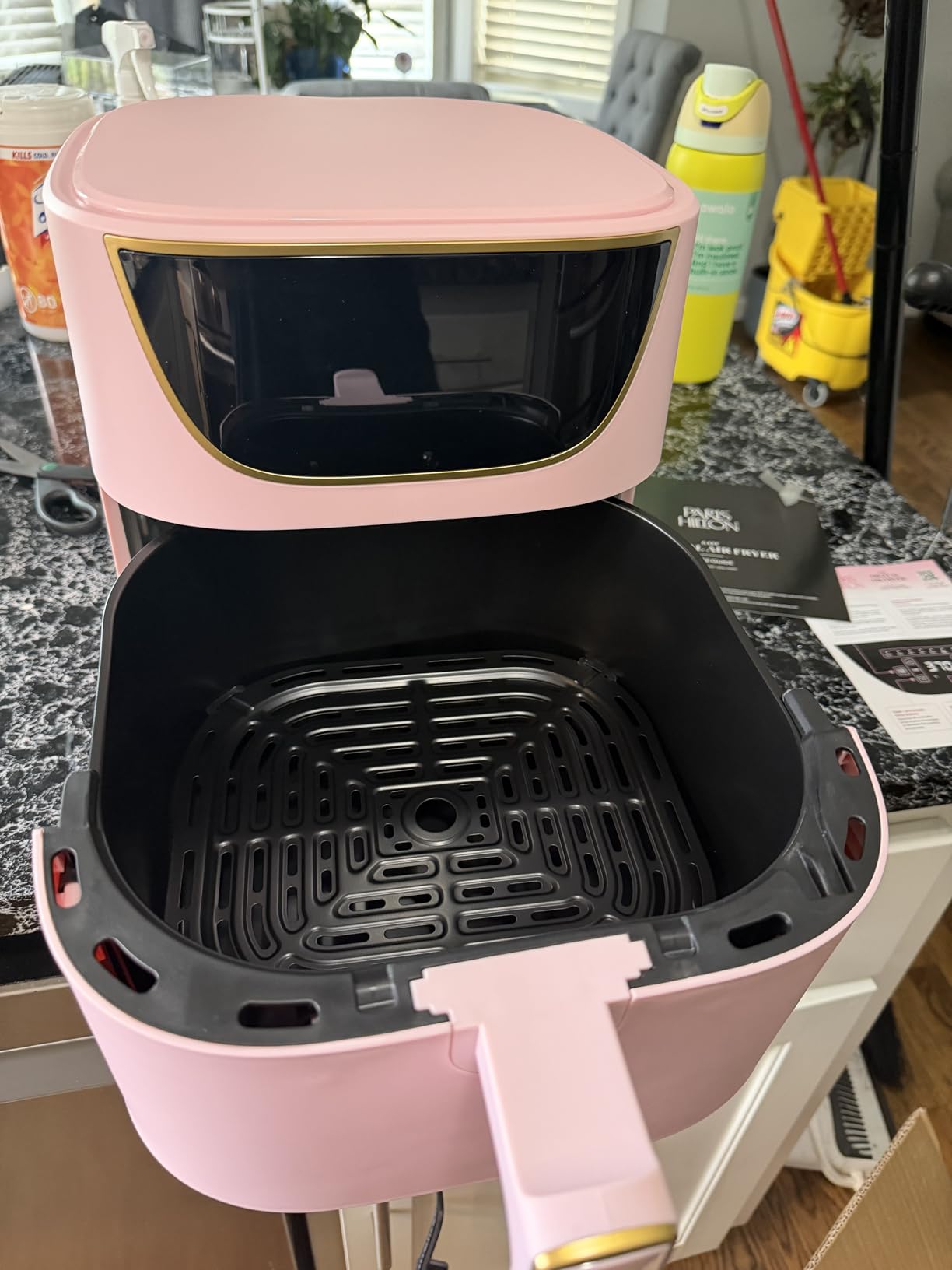 Cosori 6-Quart Air Fryer, Nonstick Basket Made Without PFAS, Touchscreen, 8-in-1, Pink customer photo 1