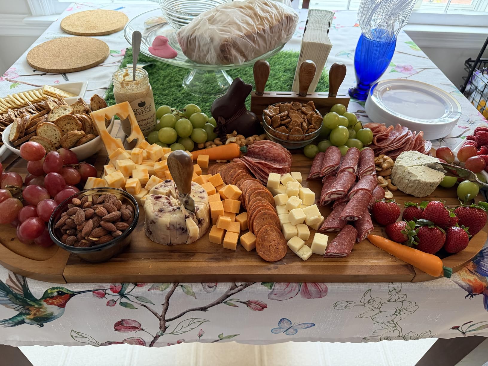 TIDITA 30 inch Large Acacia Wood Charcuterie Board with 4 Knives Set, Magnetic - 3 Parts Wooden Round Tray for Cheese - Long Appetizer Board for Serving Food Platter Cracker Snack customer photo 2