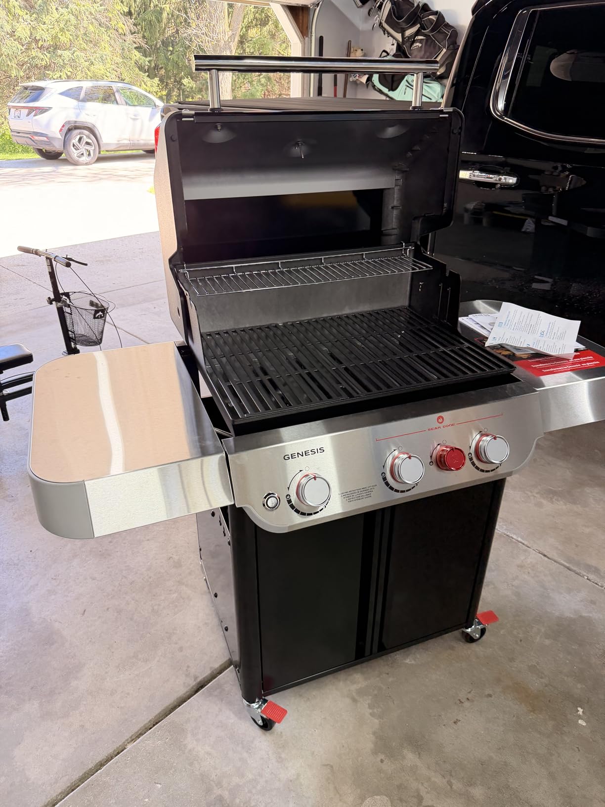 Genesis E-325 Liquid Propane Gas Grill for Outdoor Cooking, 3 Burners, Black - Porcelain-Enameled, Cast-Iron Grates, PureBlu Burners & Sear Zone customer photo 2