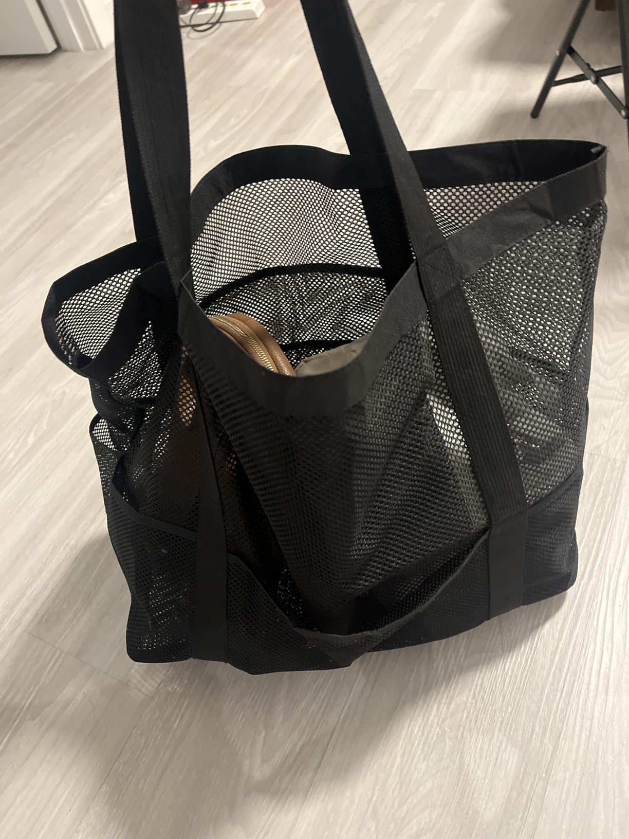 Fammart Mesh Beach Bag for Women, Large Beach Toy Pool Bag with Zipper Pocket, SandProof Cruise Essentials 2026 Family Travel customer photo 2