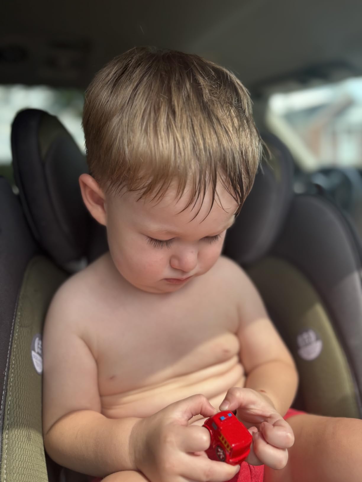 Huggies Skin Essentials Baby Wipes, Hypoallergenic, 99% Water, 10 Flip Top Packs (560 Wipes Total) customer photo 2
